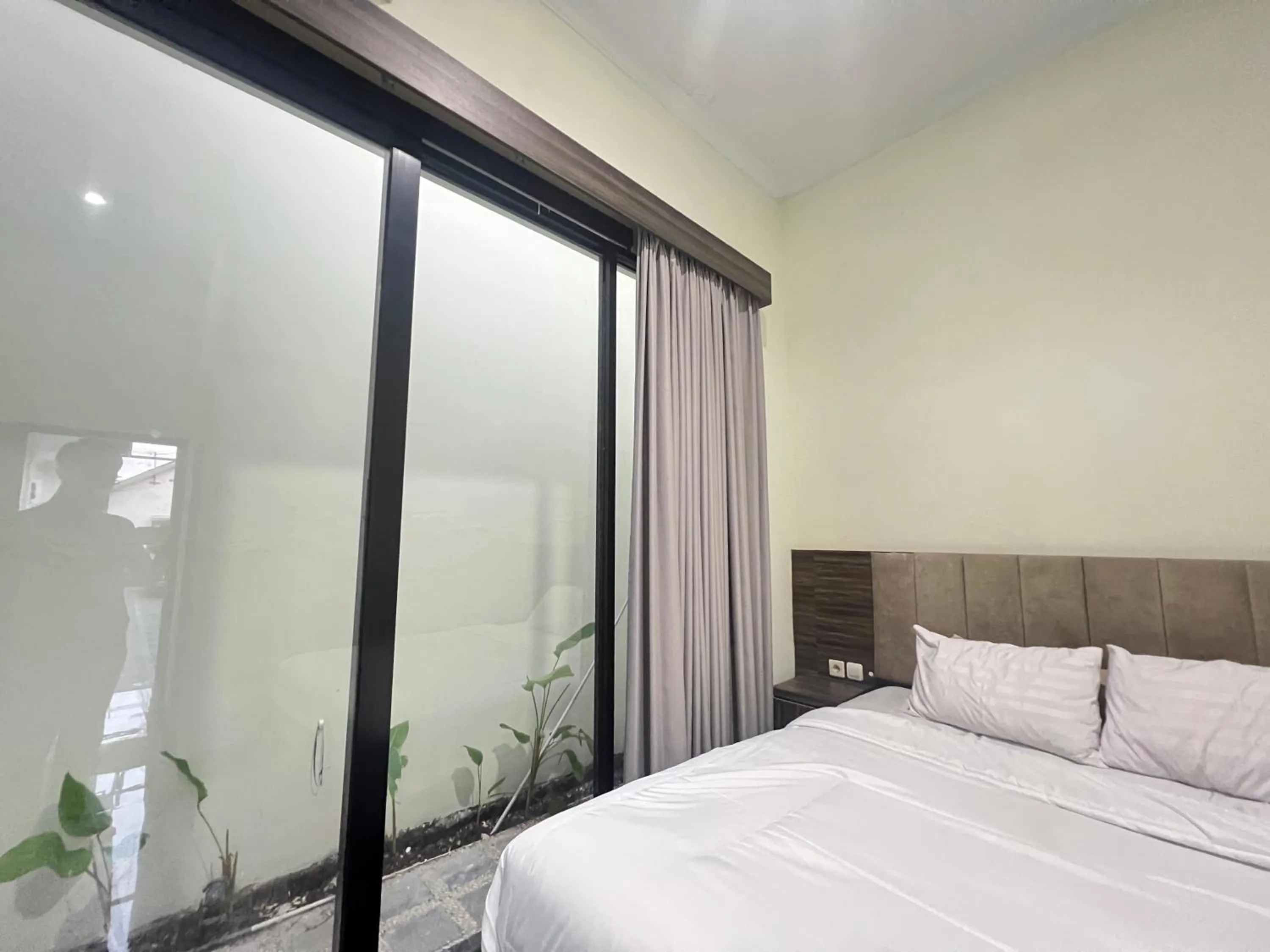 Bedroom, Bed in Nofrah House Syariah Mitra RedDoorz
