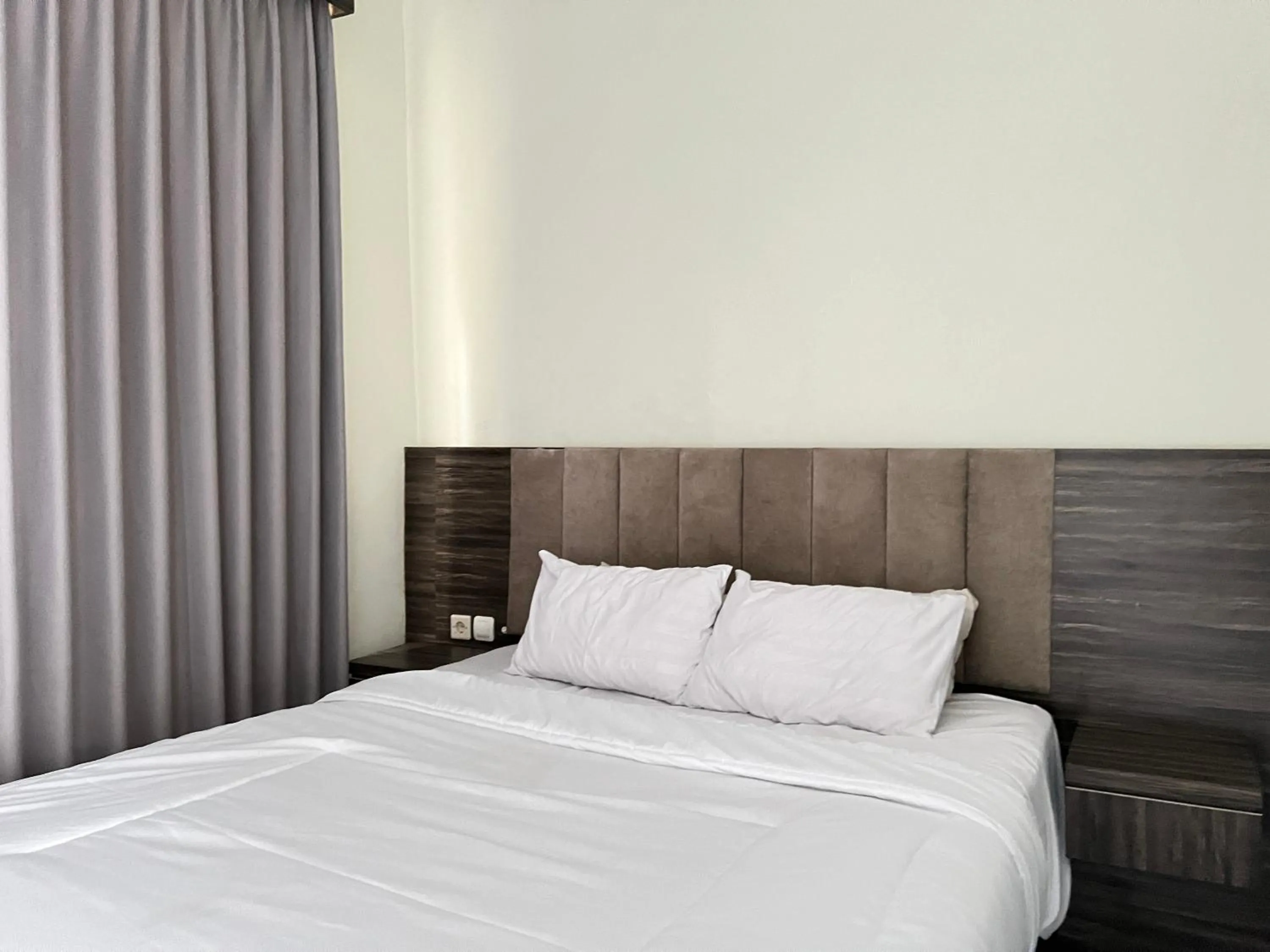 Bedroom, Bed in Nofrah House Syariah Mitra RedDoorz