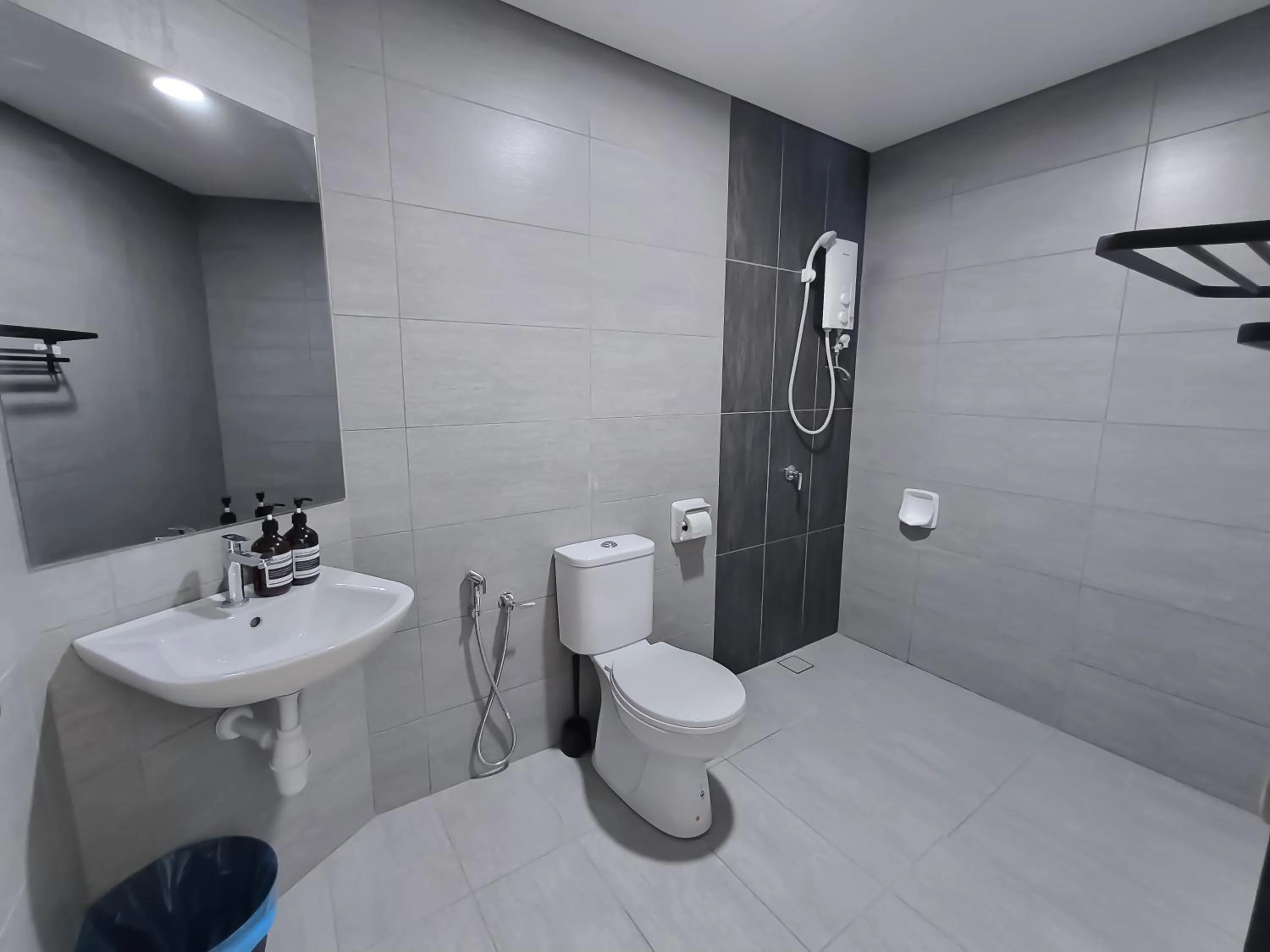 Edumetro @ Subang Jaya by Manhattan Group