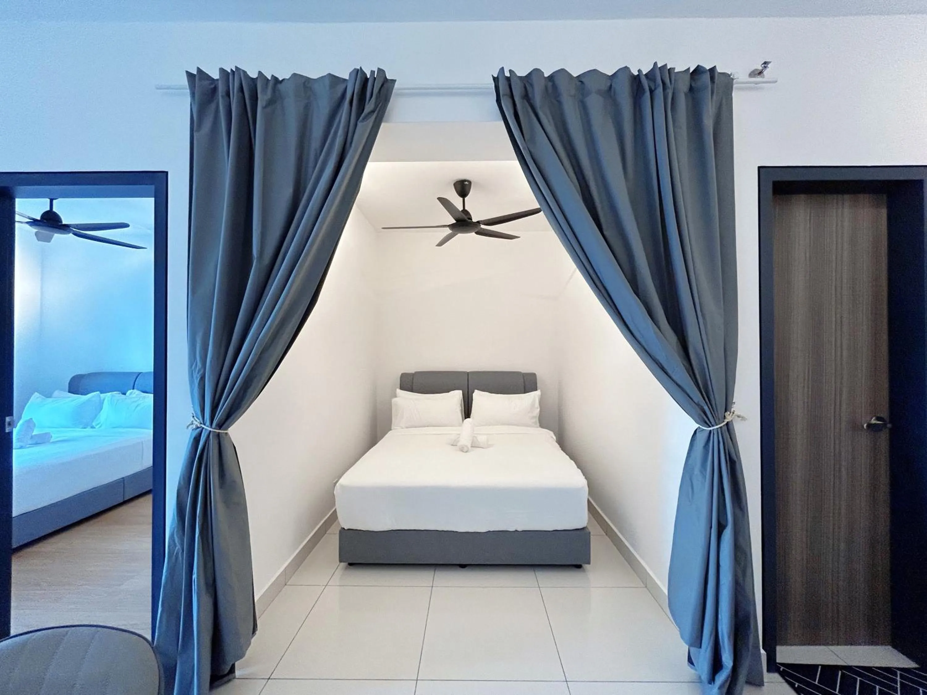 Bed in Edumetro @ Subang Jaya by Manhattan Group