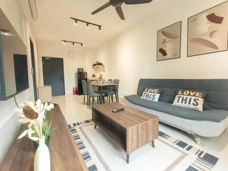 One-Bedroom Apartment in Edumetro @ Subang Jaya by Manhattan Group One-Bedroom Apartment in Edumetro @ Subang Jaya by Manhattan Group