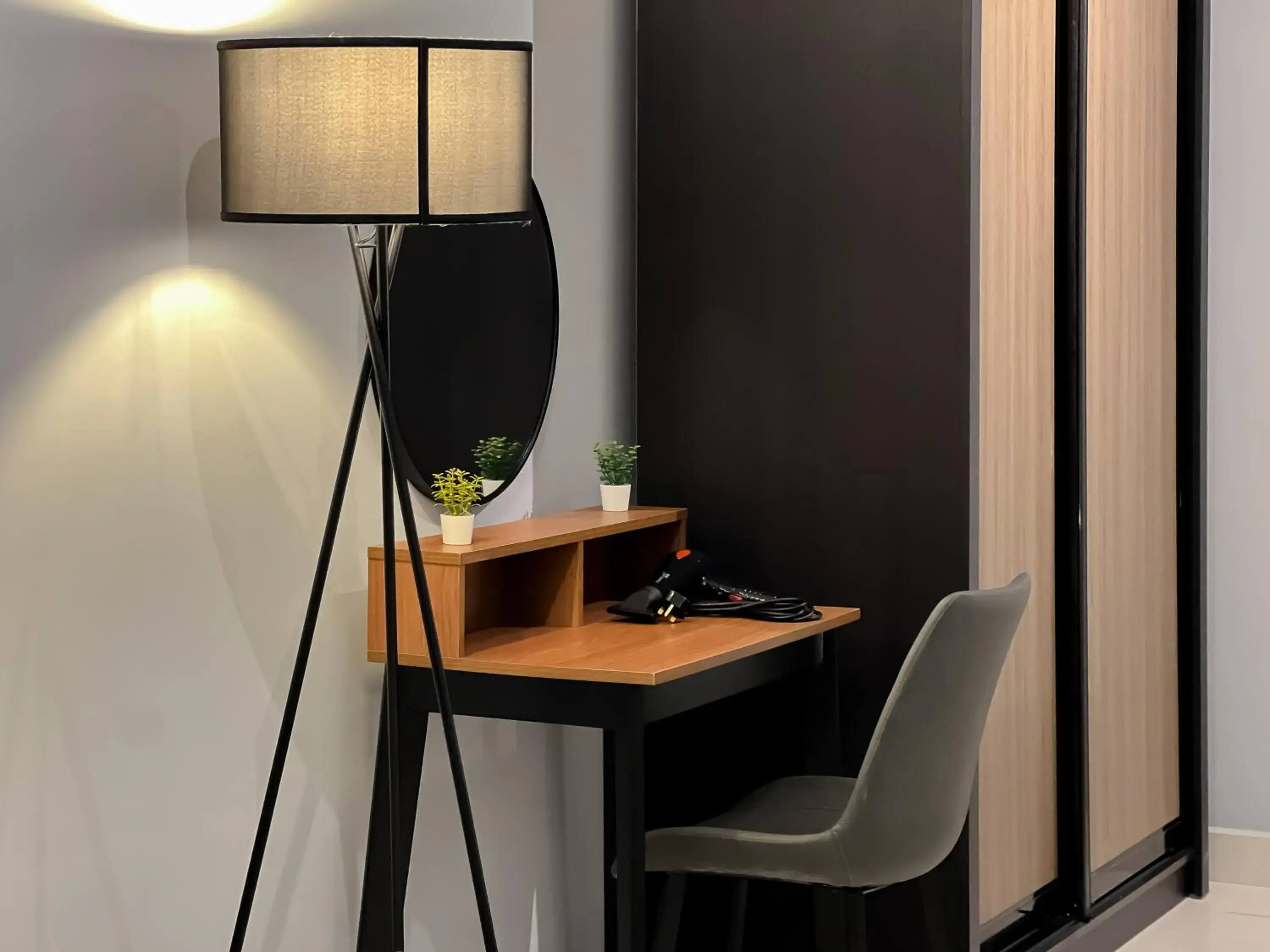 Deluxe Queen Studio in Edumetro @ Subang Jaya by Manhattan Group Deluxe Queen Studio in Edumetro @ Subang Jaya by Manhattan Group