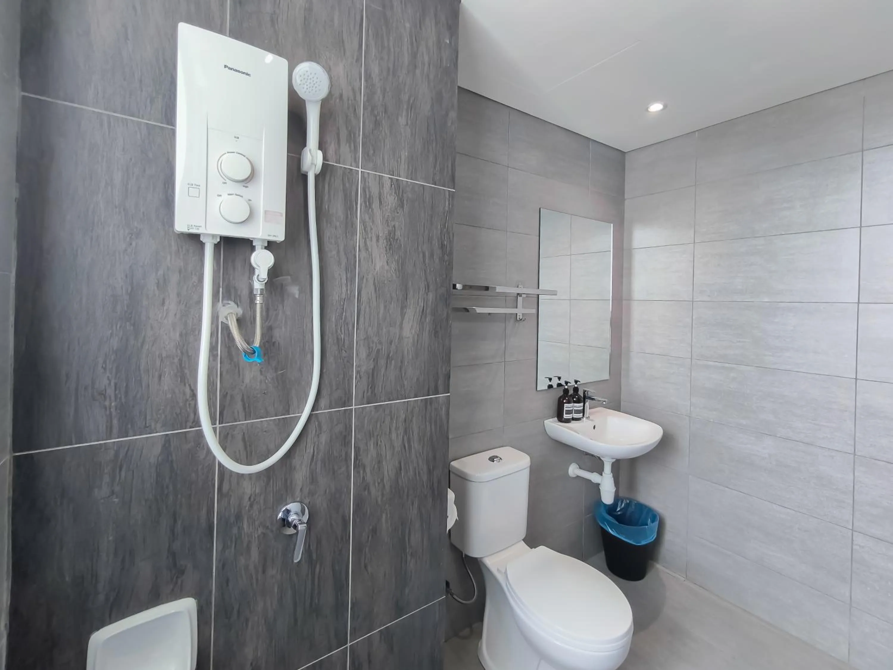 Edumetro @ Subang Jaya by Manhattan Group