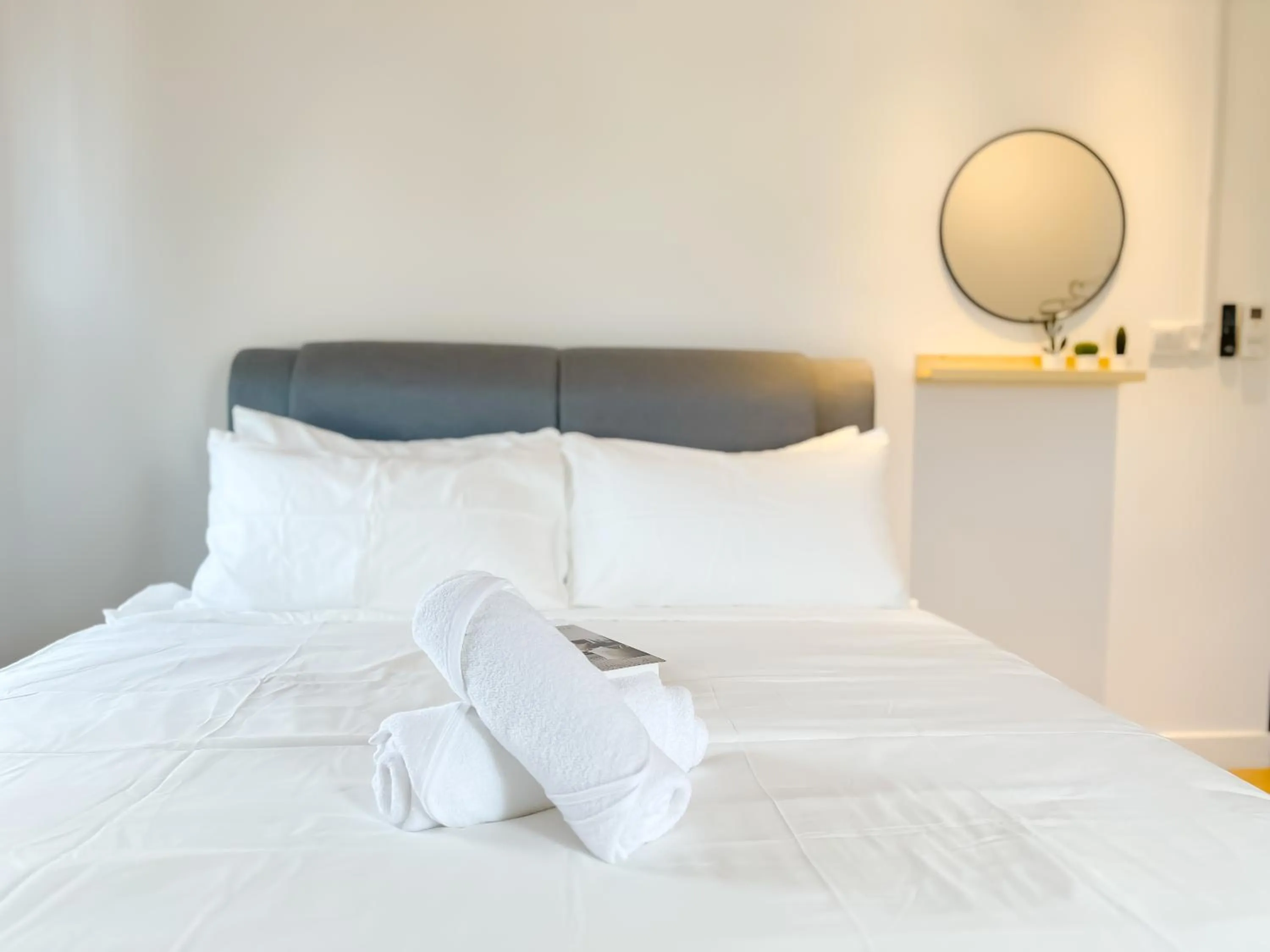 Bed in Edumetro @ Subang Jaya by Manhattan Group