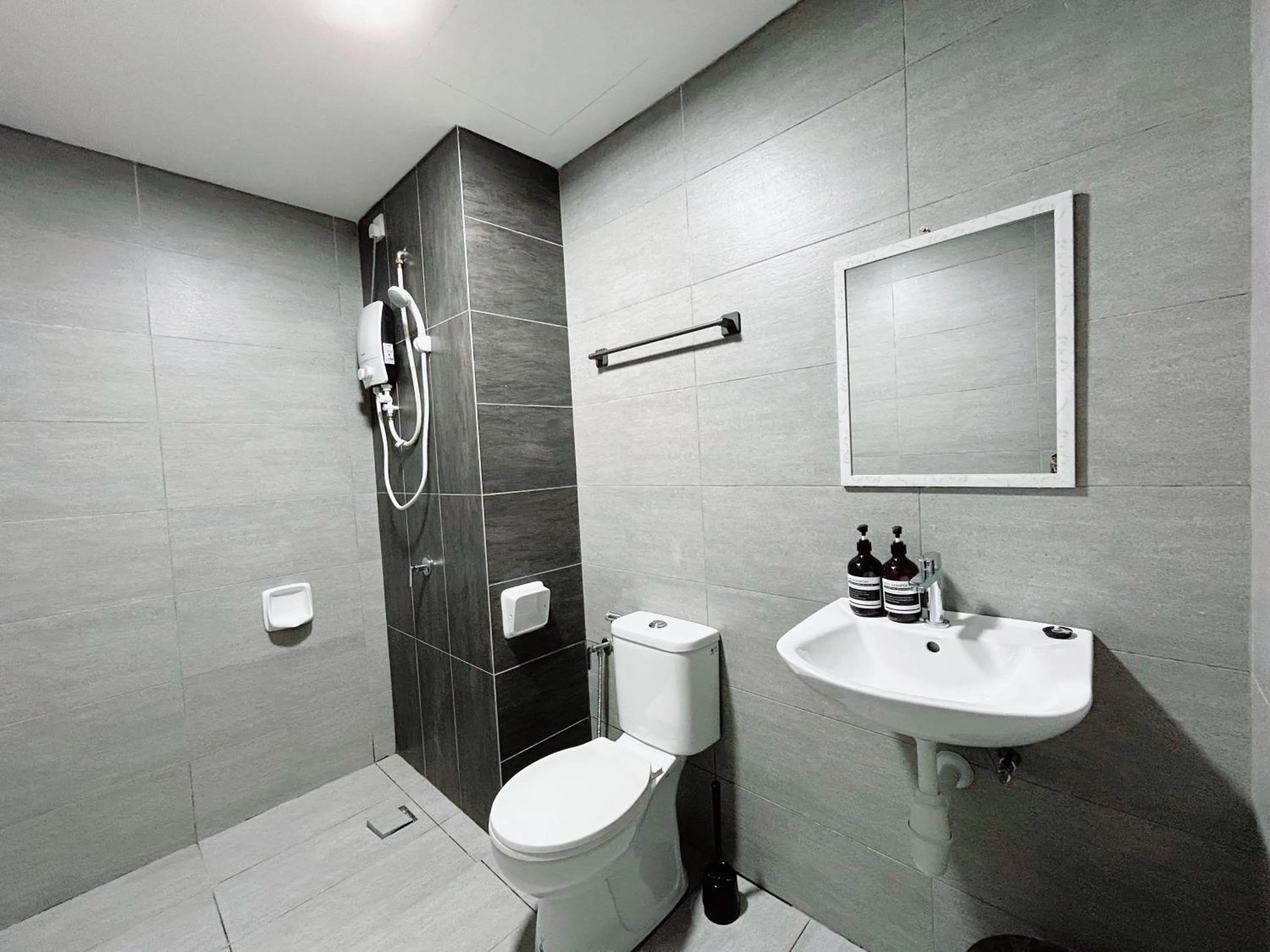 Edumetro @ Subang Jaya by Manhattan Group