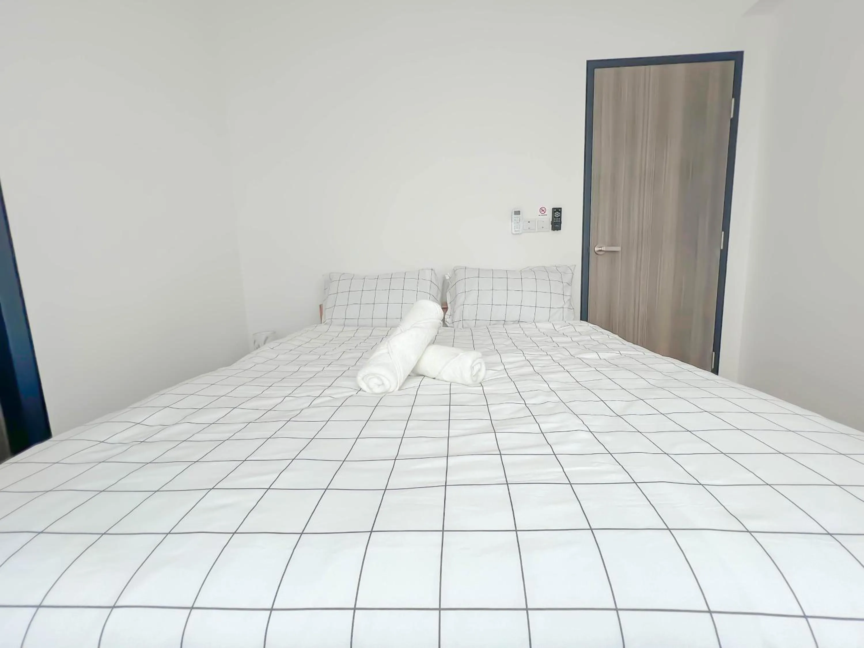 Bed in Edumetro @ Subang Jaya by Manhattan Group