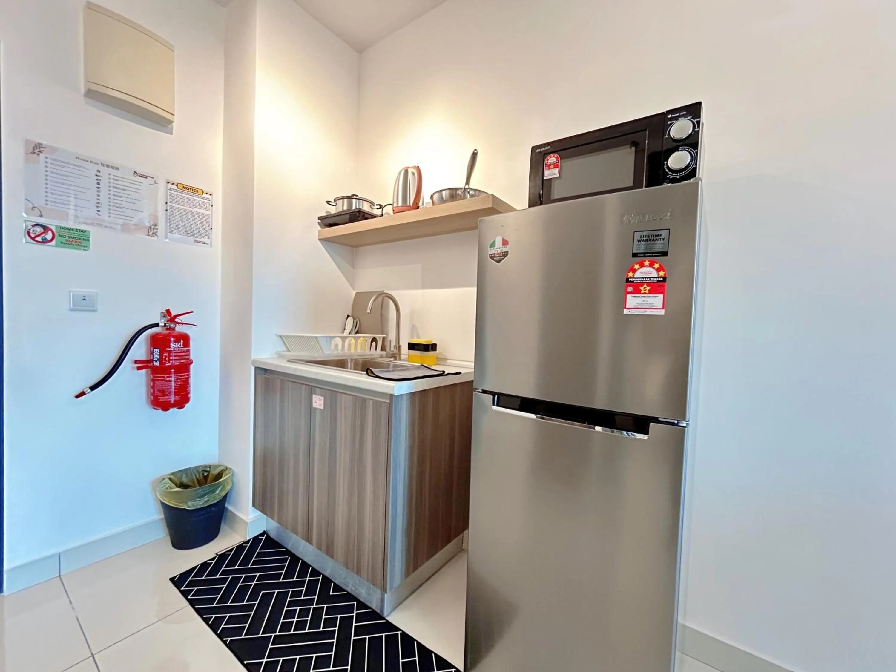 Edumetro @ Subang Jaya by Manhattan Group