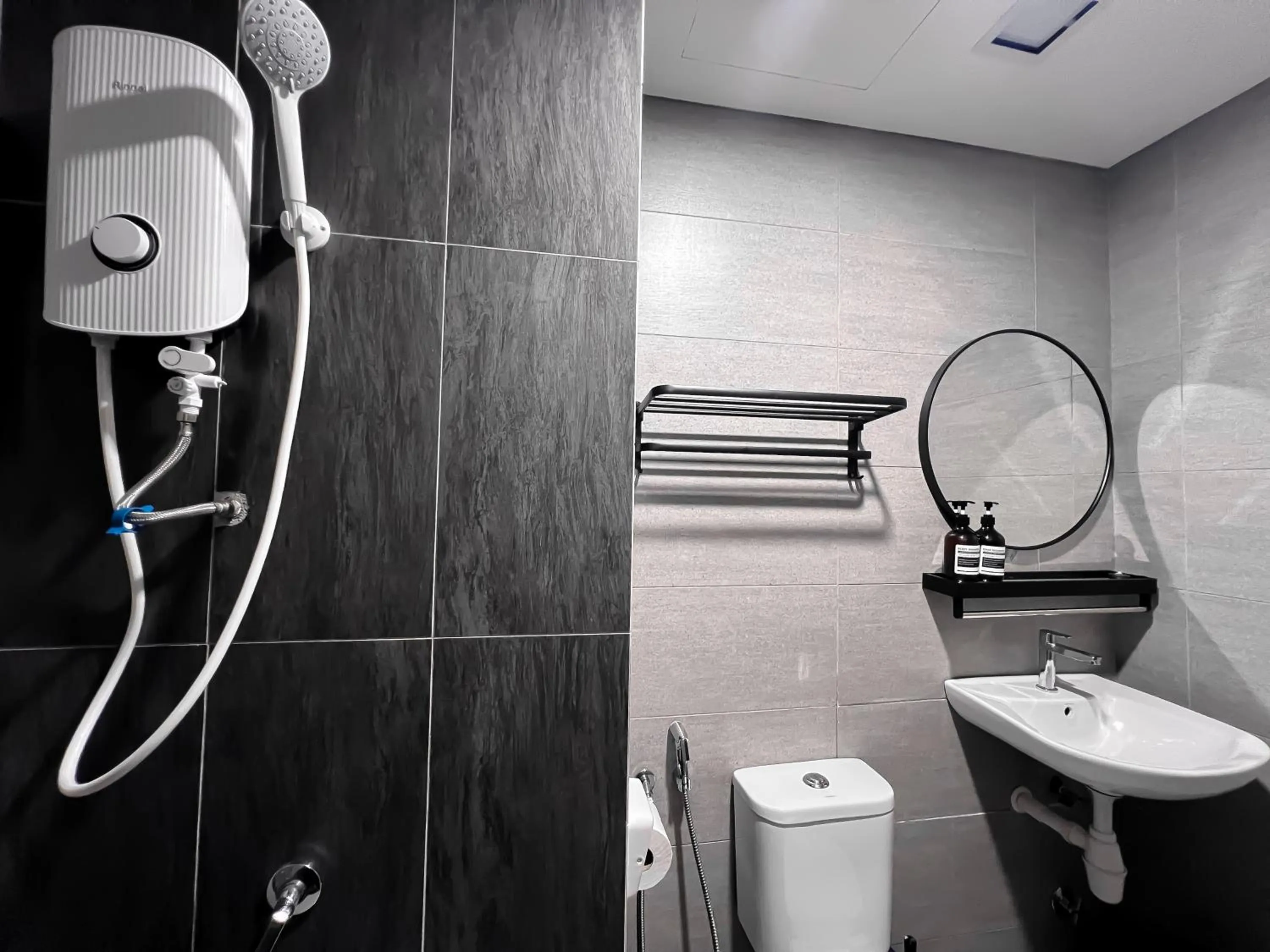 Edumetro @ Subang Jaya by Manhattan Group