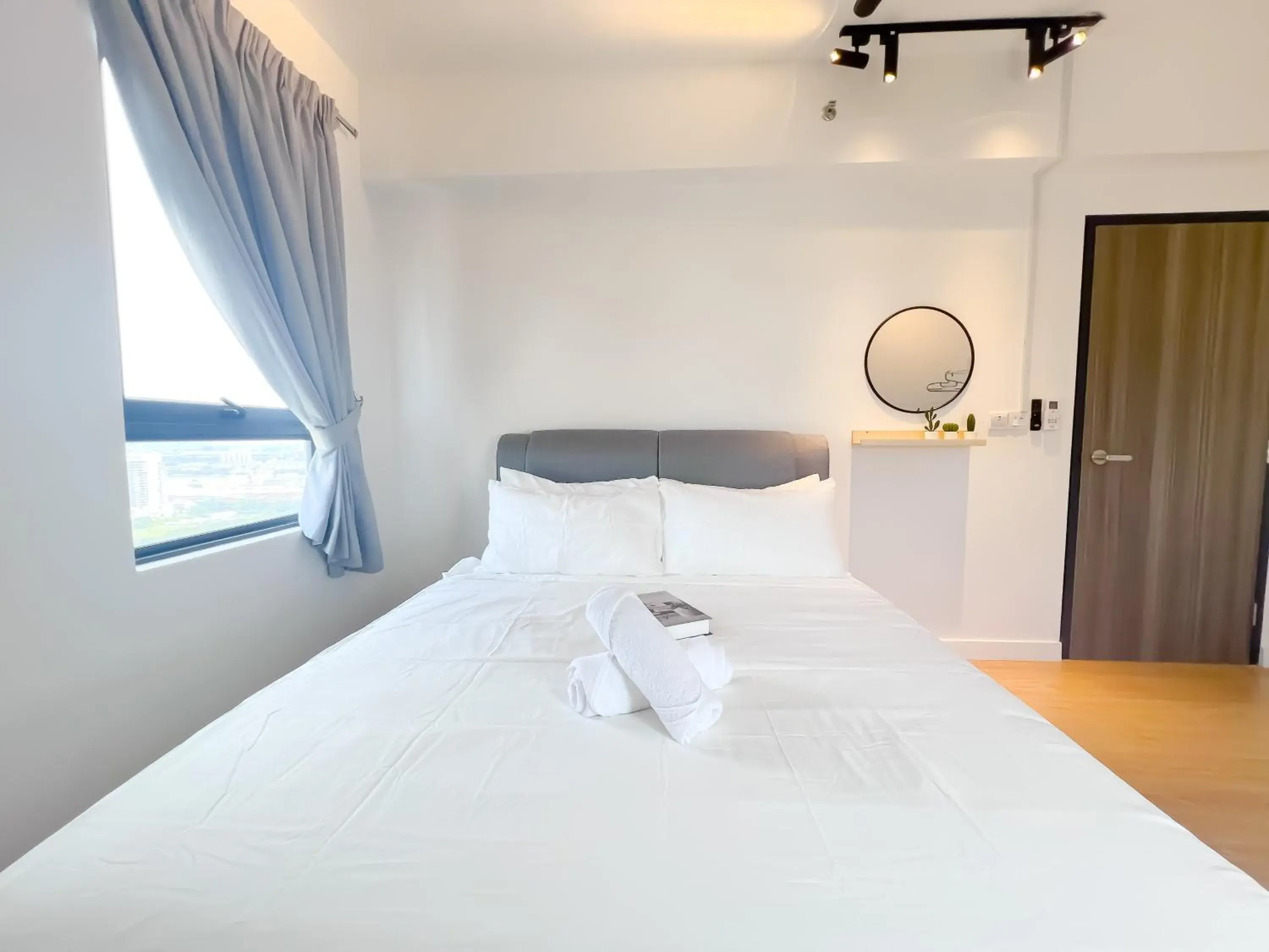 Bed in Edumetro @ Subang Jaya by Manhattan Group Bed in Edumetro @ Subang Jaya by Manhattan Group