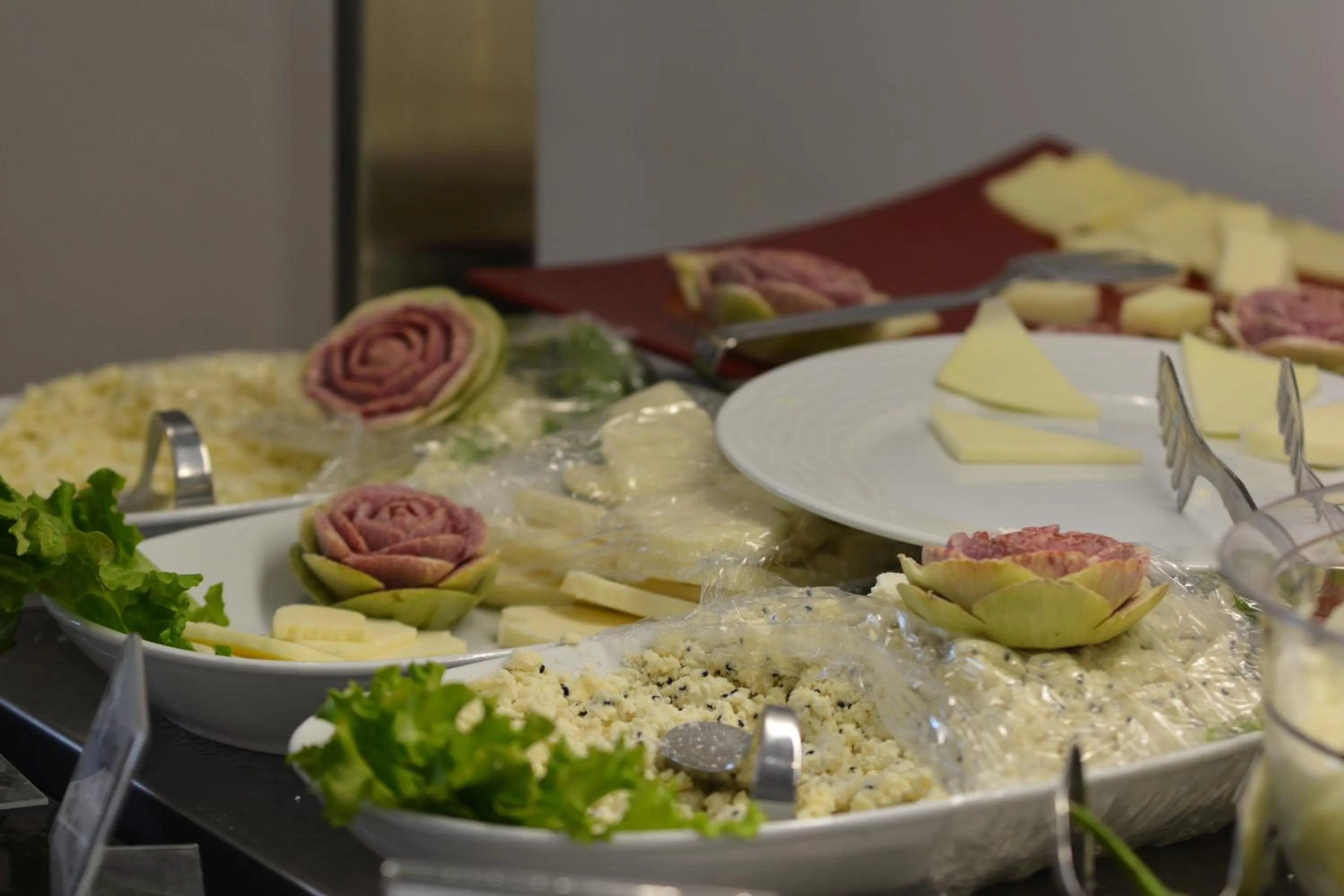 Restaurant/places to eat in Ahsaray Hotel