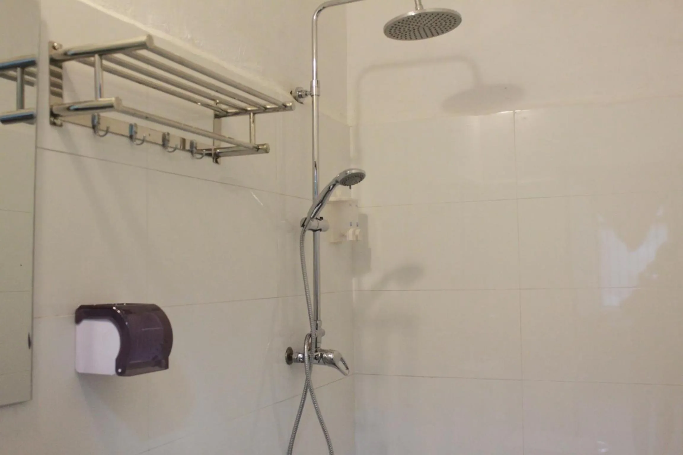 Bathroom in Yangshuo Loong Old House