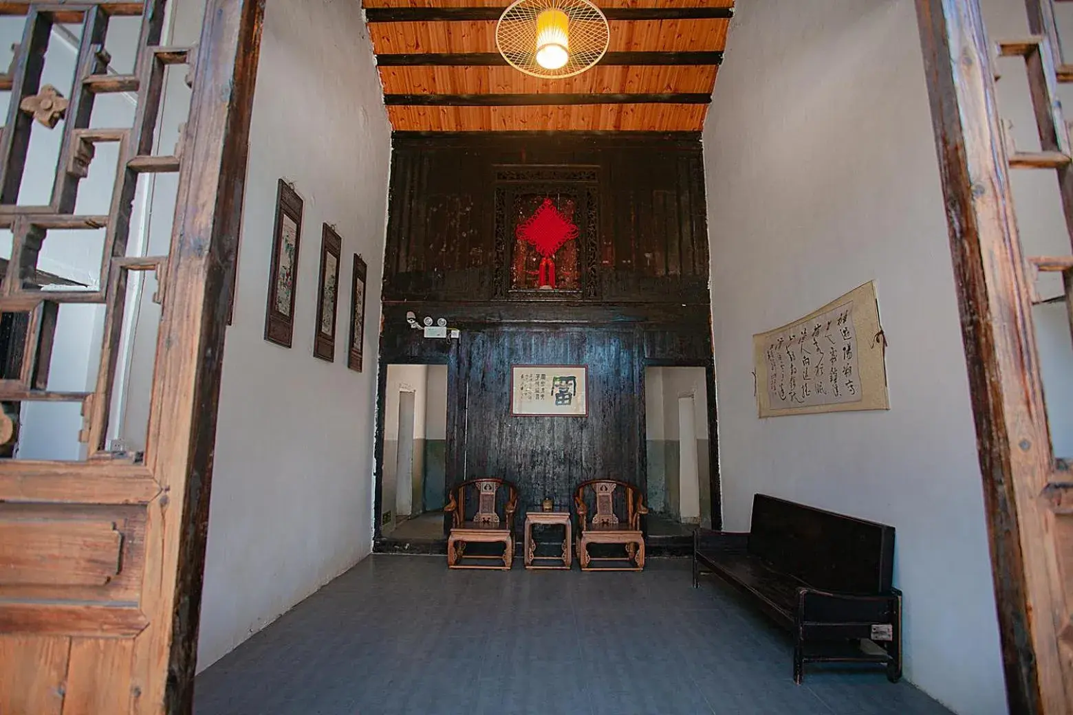 Living room in Yangshuo Loong Old House Living room in Yangshuo Loong Old House