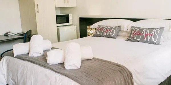 Bedroom, Bed in Pennylane Guest House