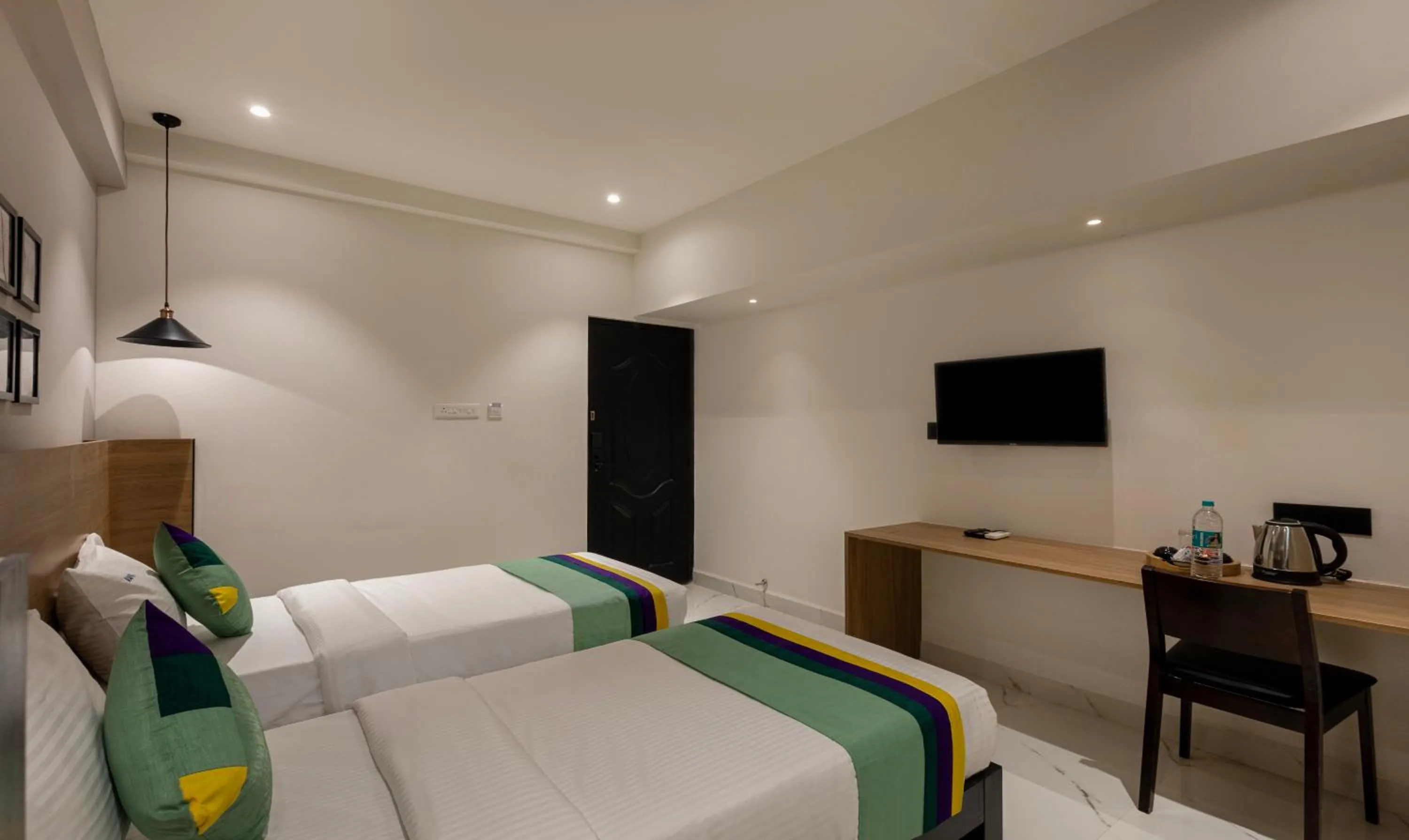 Bedroom, Bed in Treebo Premium Vapr Ashok Nagar