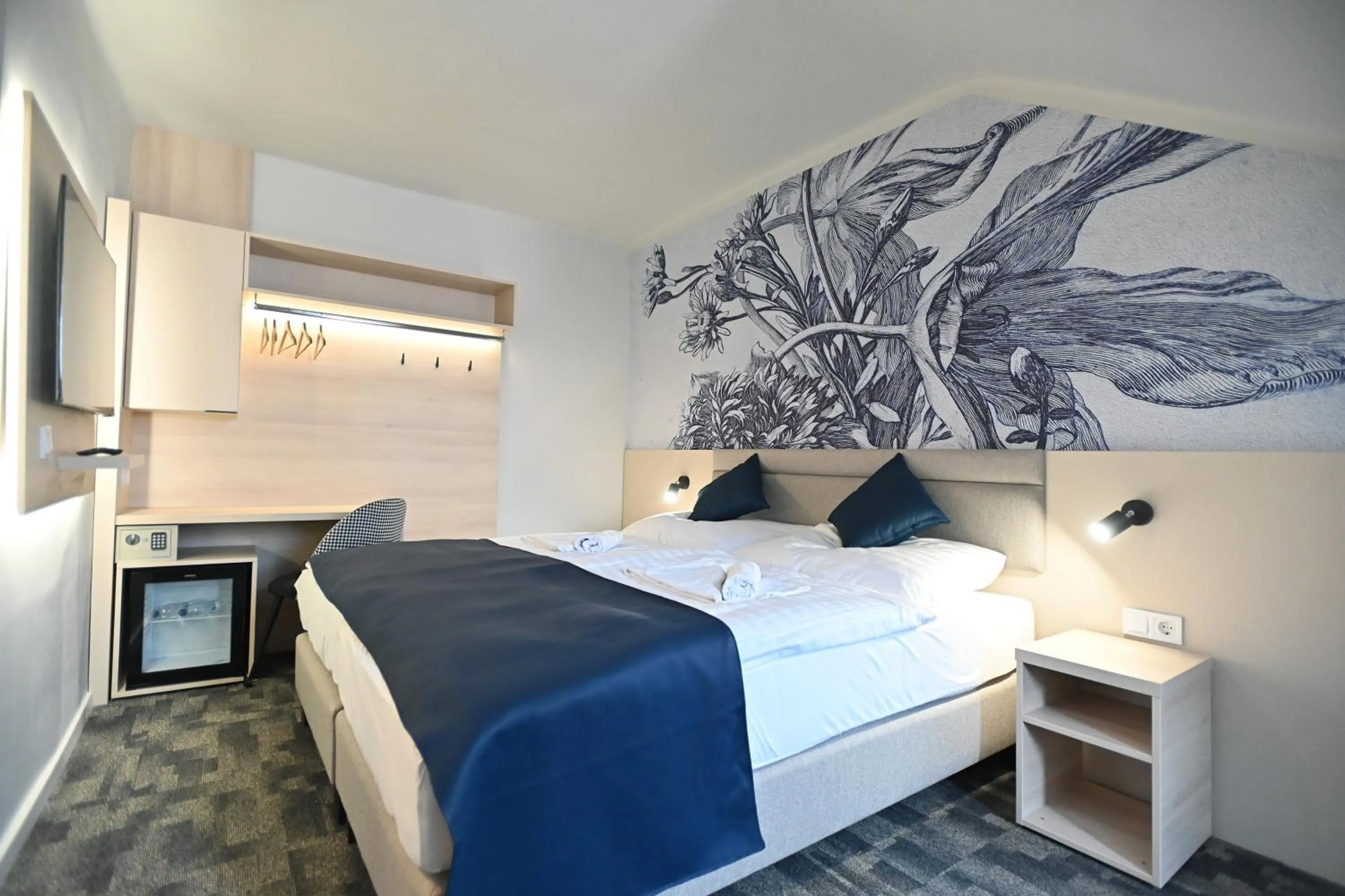 Photo of the whole room, Bed in Hotel Merlot