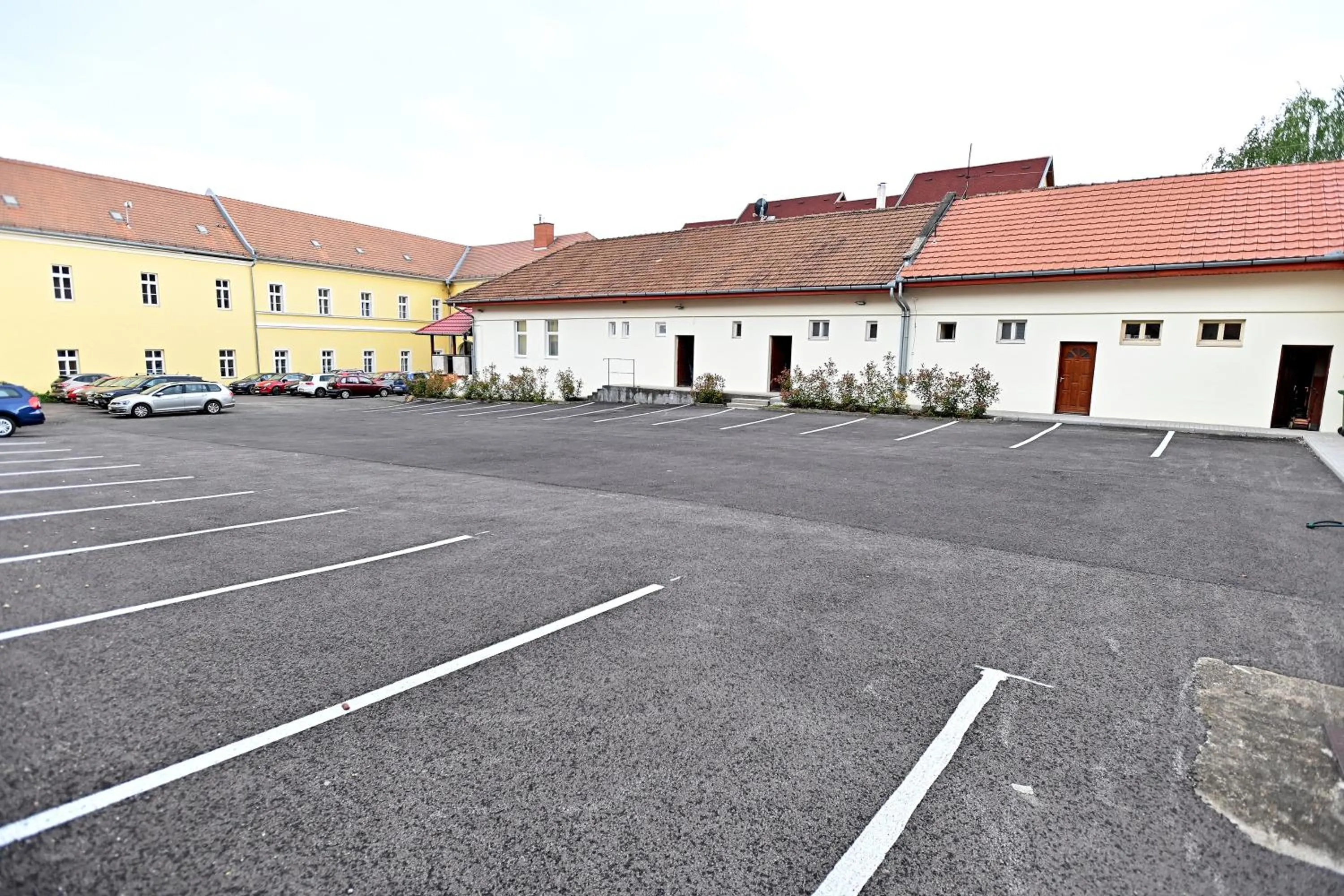 Parking in Hotel Merlot