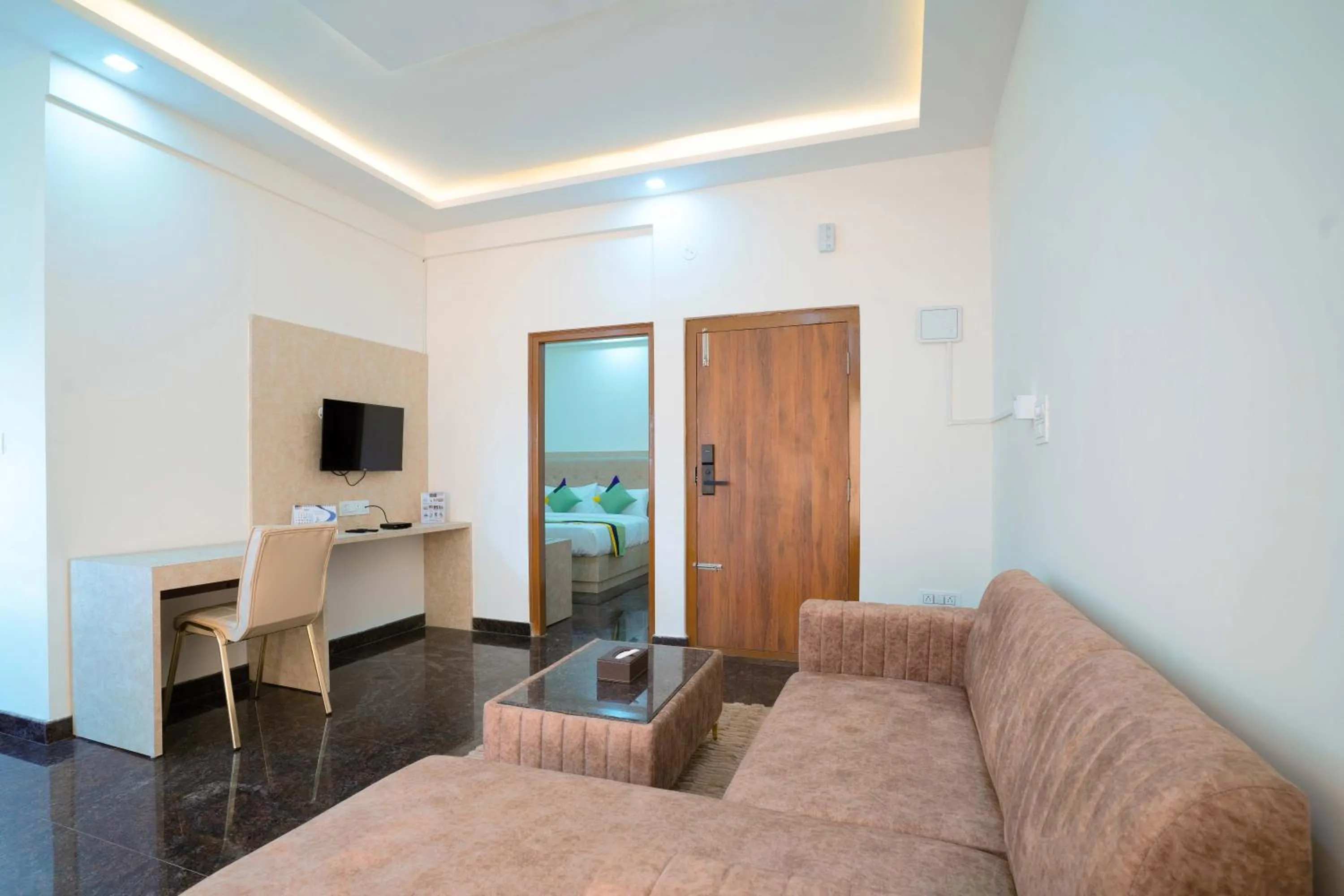 Bedroom in Treebo Galaxy Kings Suites, Hebbal