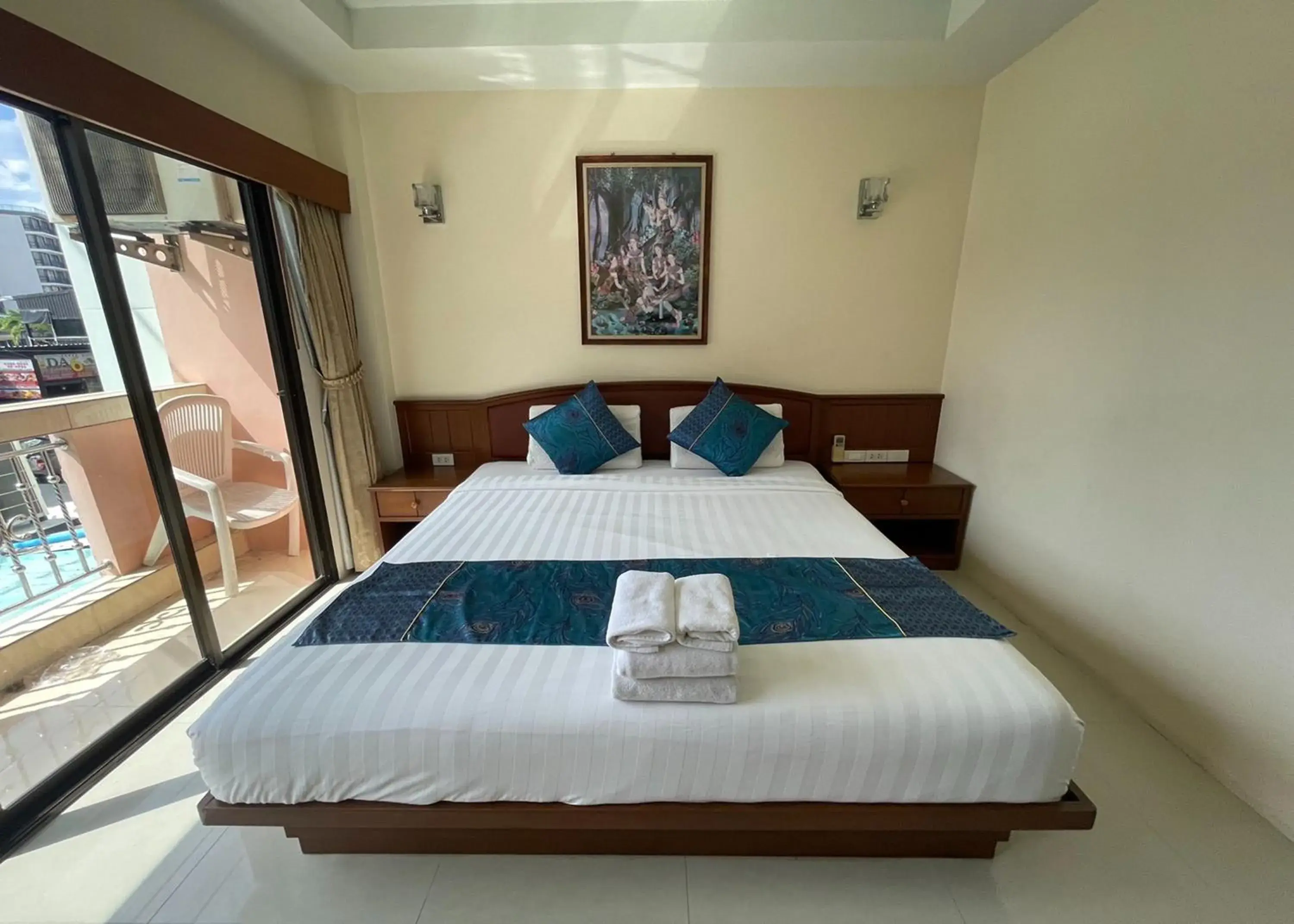 Bed in One World One Home Patong 1 Bed in One World One Home Patong 1