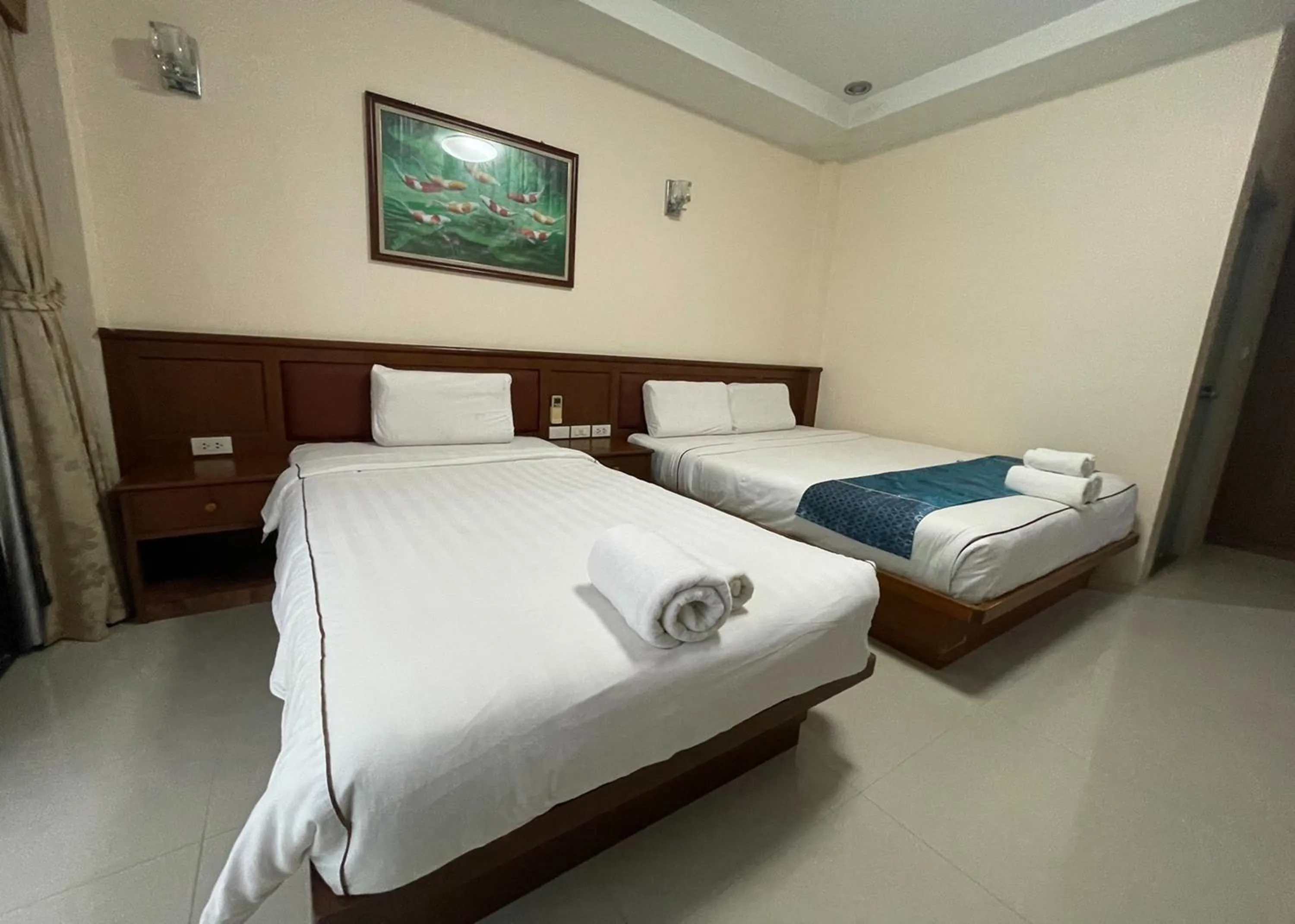 Bed in One World One Home Patong 1