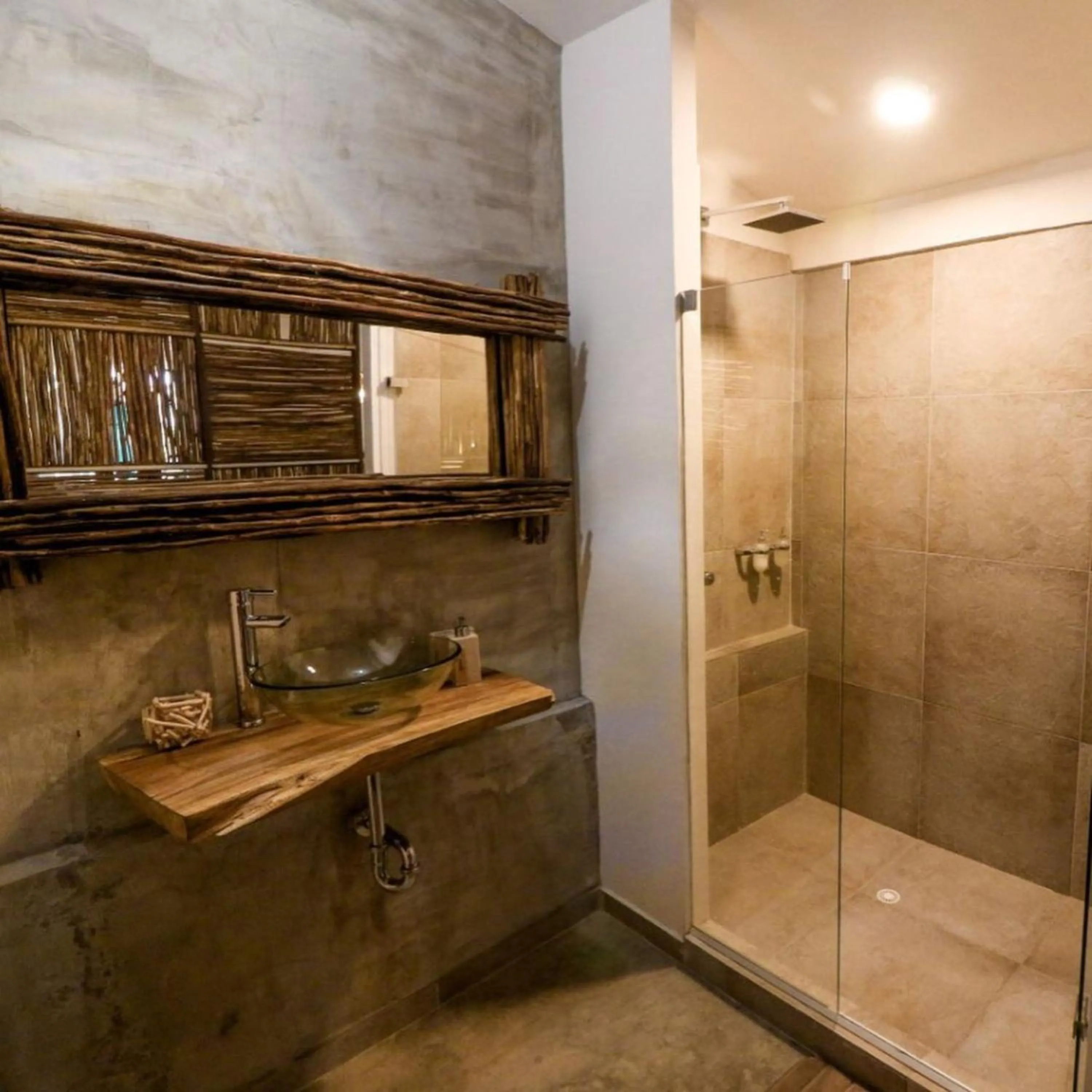 Shower in Namaste Beach Club & Hotel