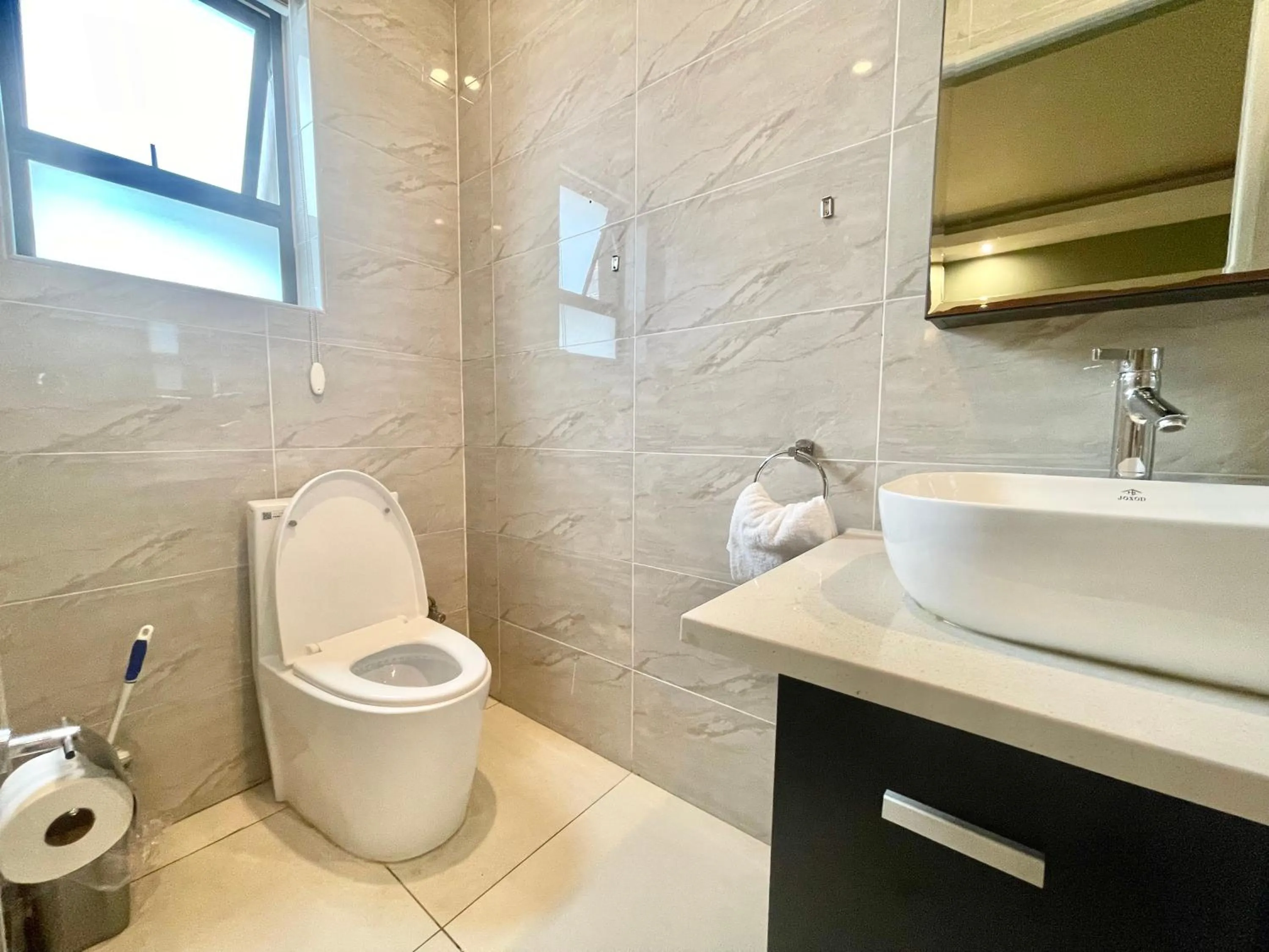 Toilet in Azinnia Rivonia Guest House