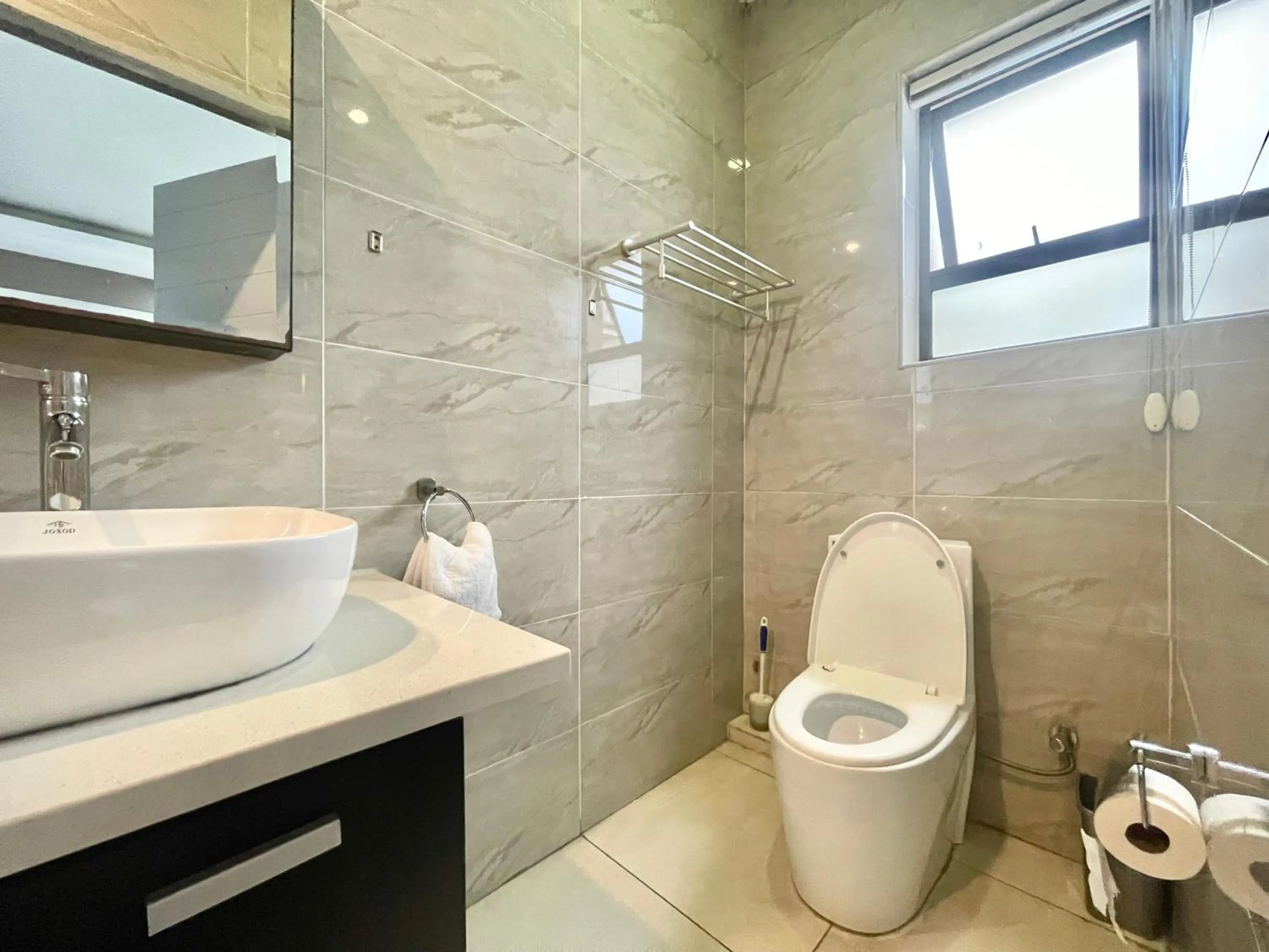 Bathroom in Azinnia Rivonia Guest House