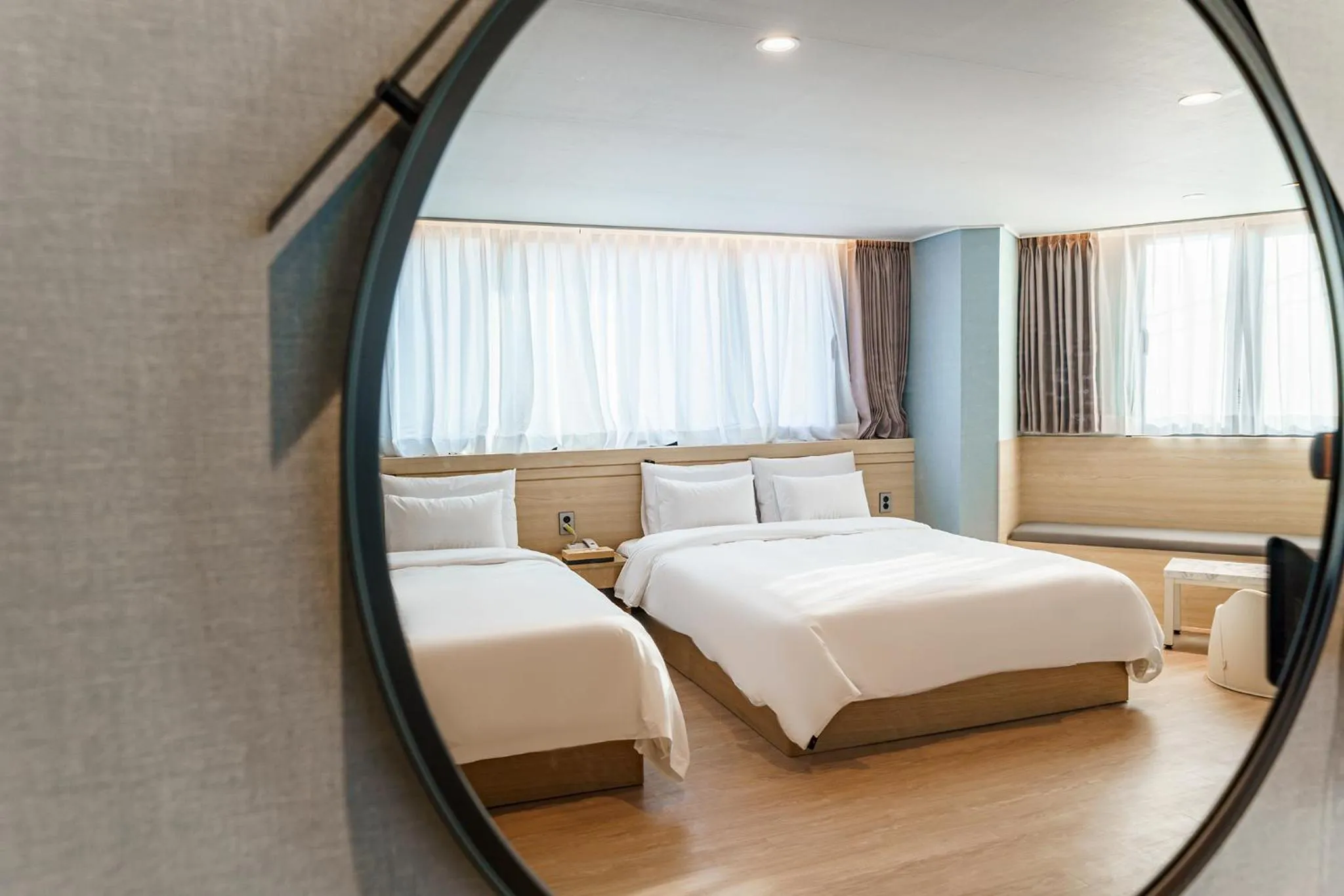 Bed in Browndot Samcheonpo