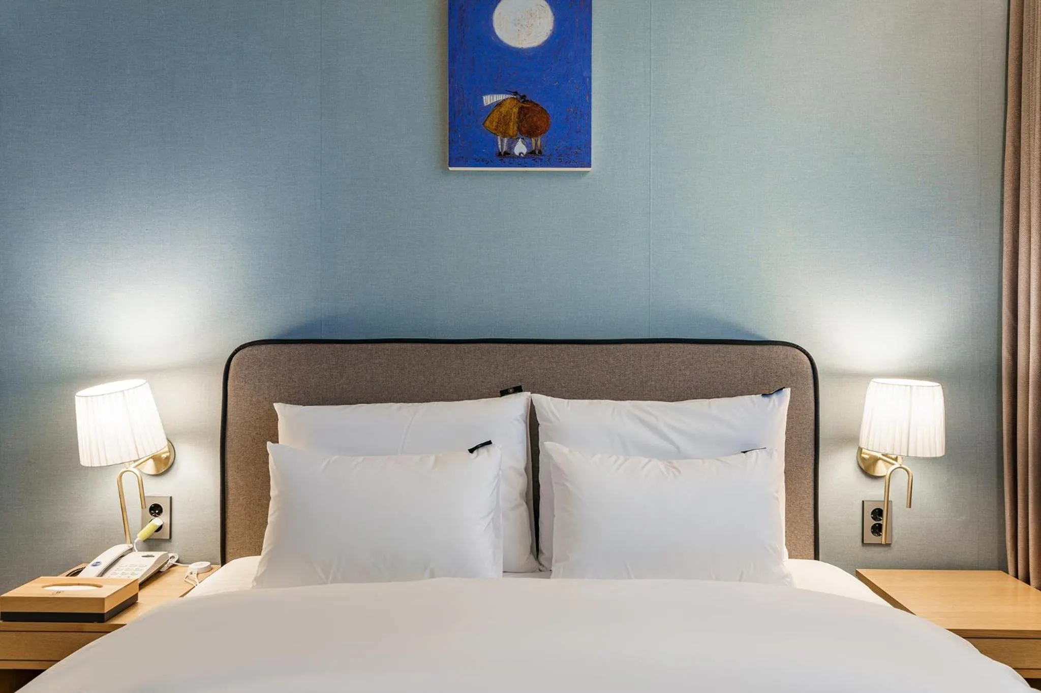 Bed in Browndot Samcheonpo