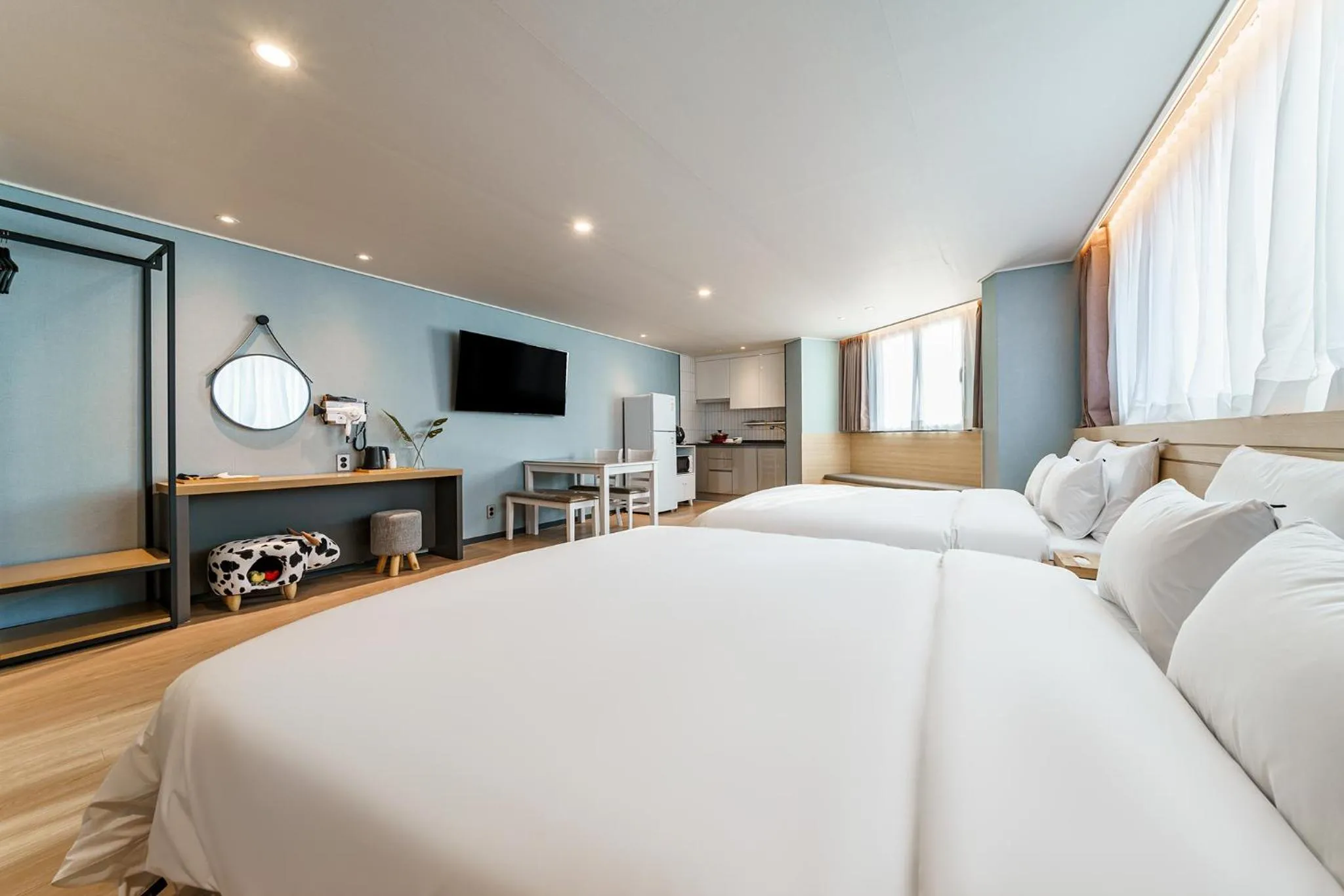 Bed in Browndot Samcheonpo