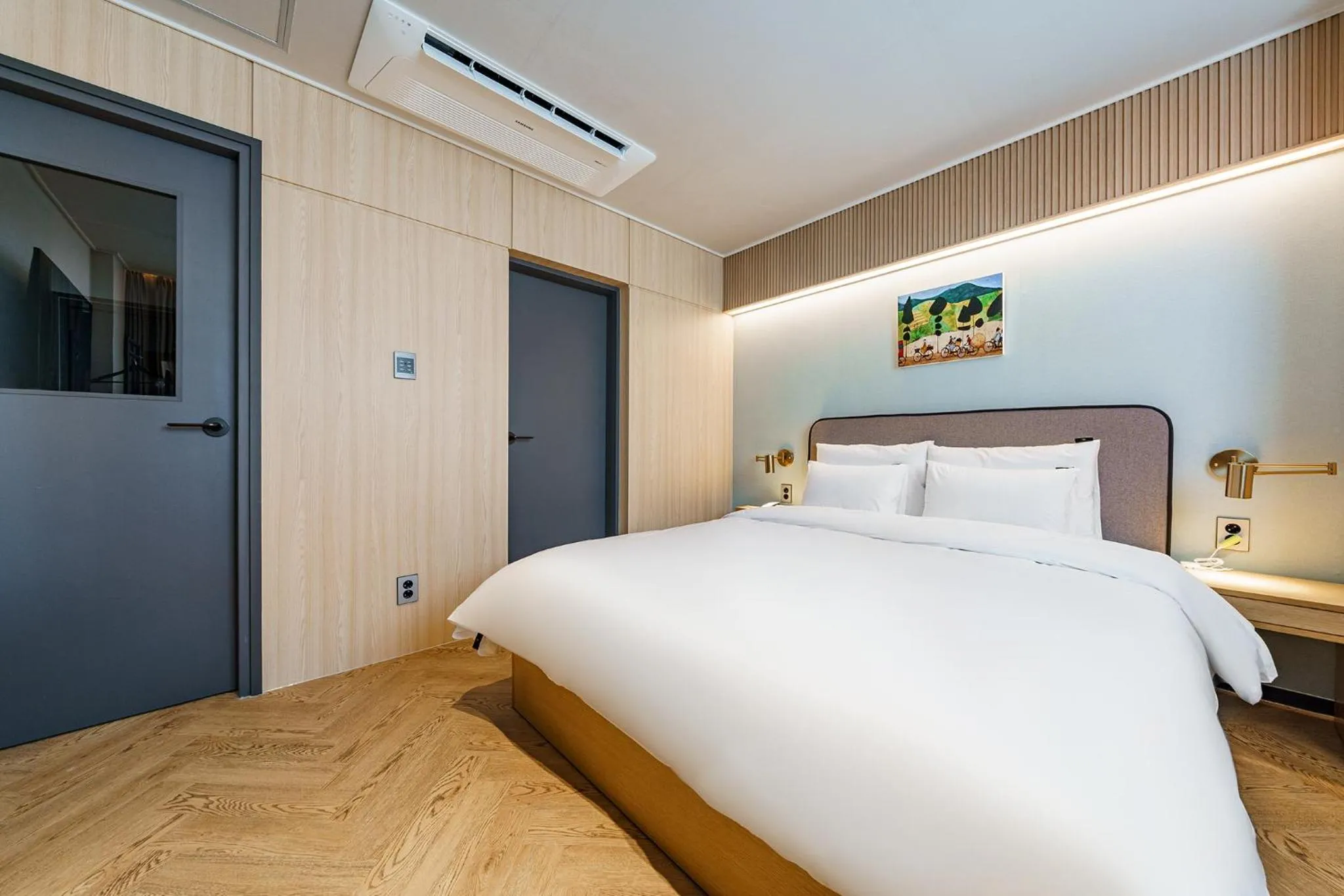 Bed in Browndot Samcheonpo