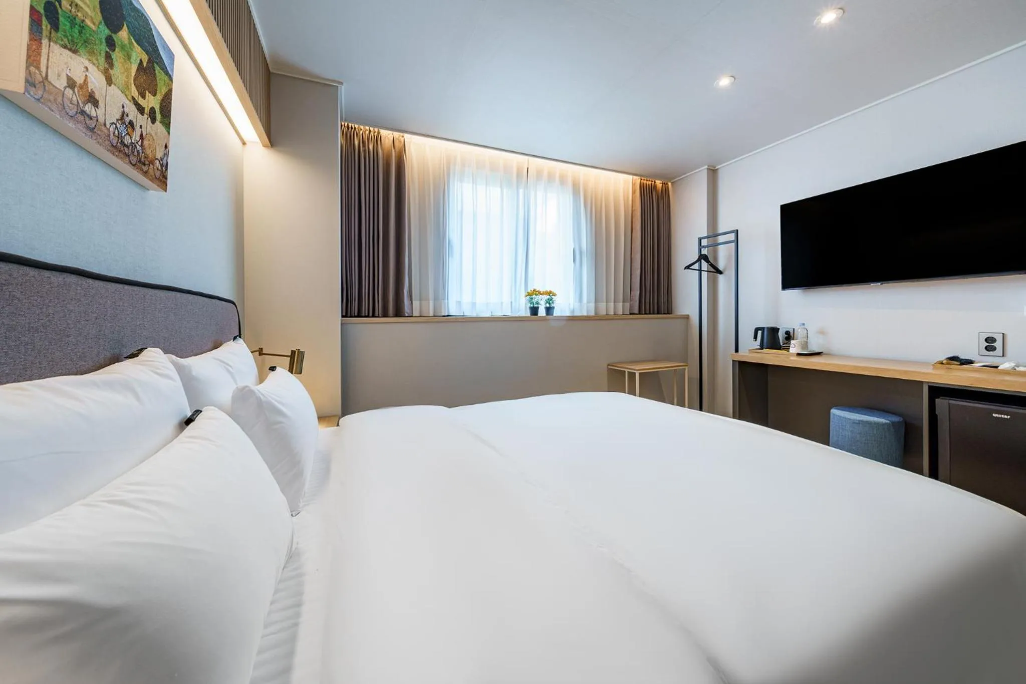 Bed in Browndot Samcheonpo