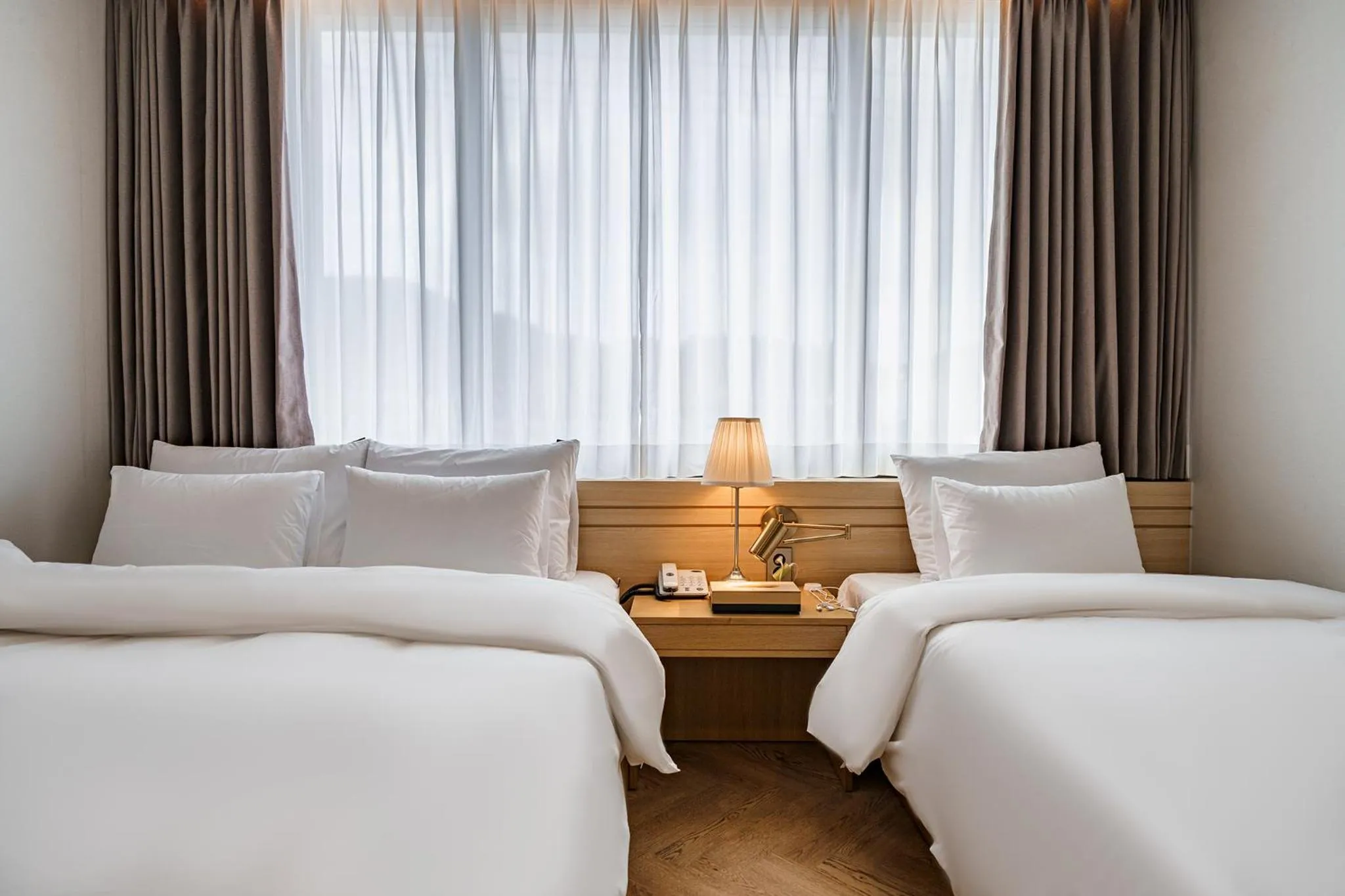 Bed in Browndot Samcheonpo