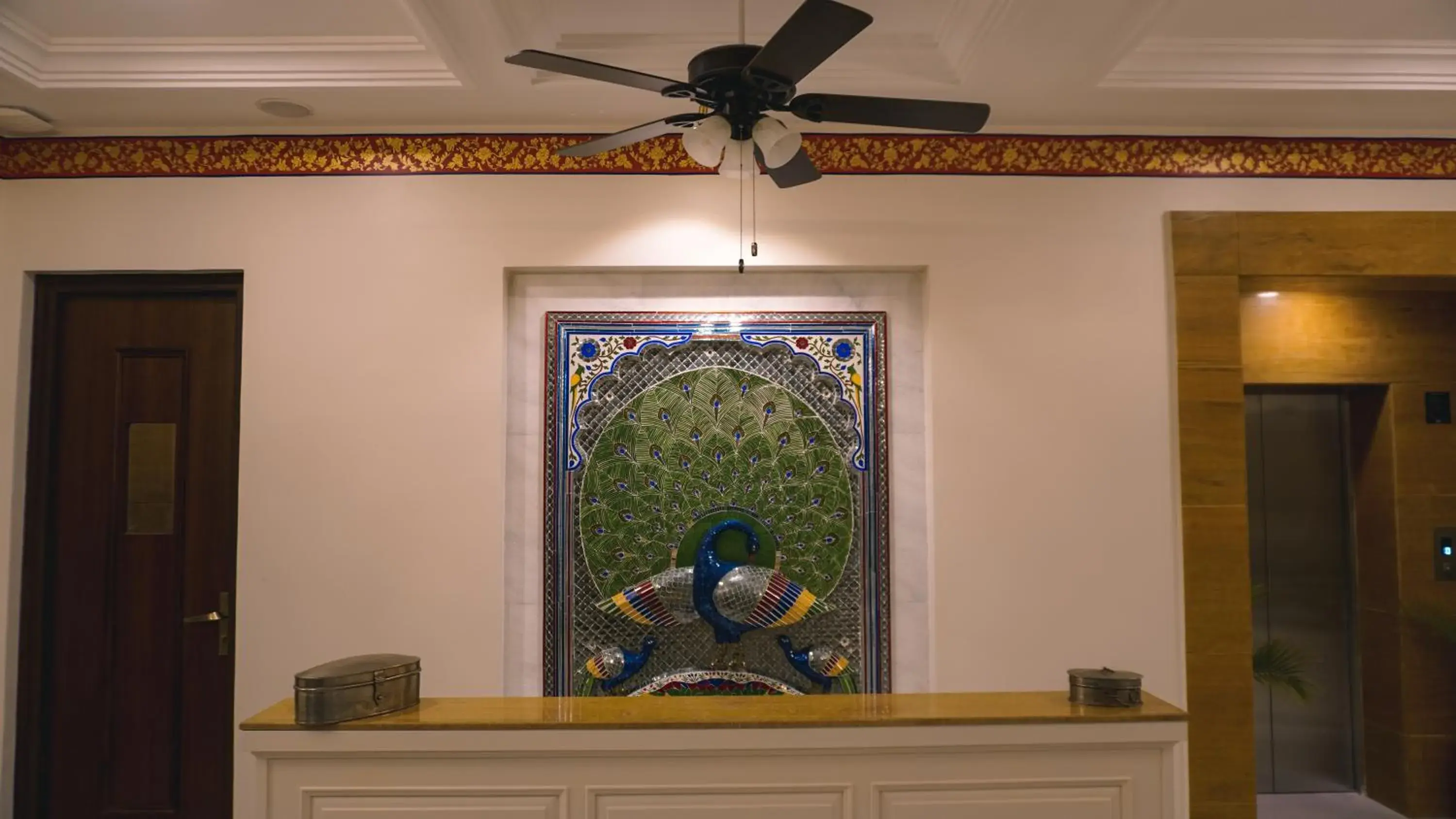 Lobby or reception in Hotel Naren Villa Lobby or reception in Hotel Naren Villa