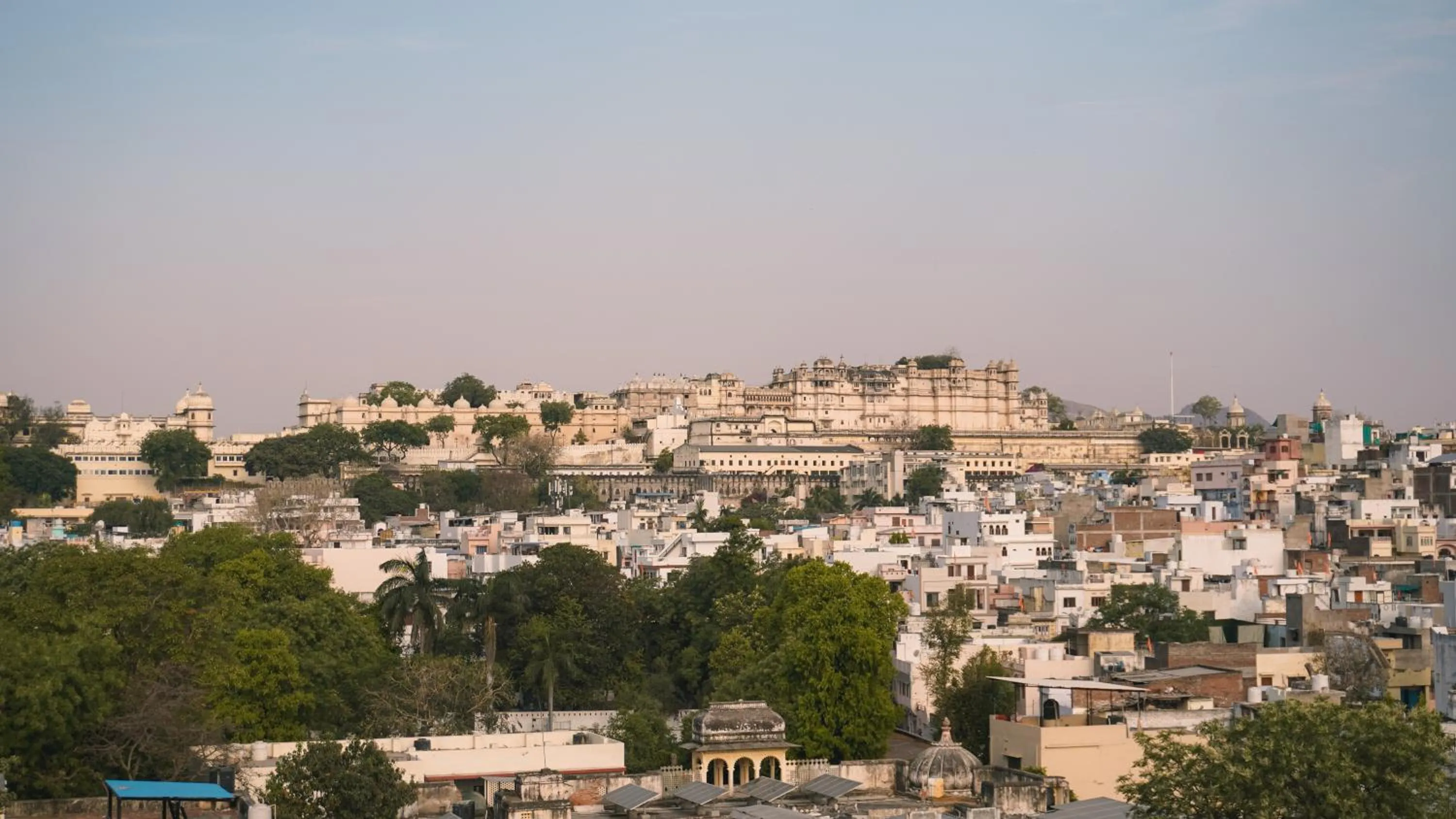 Day in Hotel Naren Villa