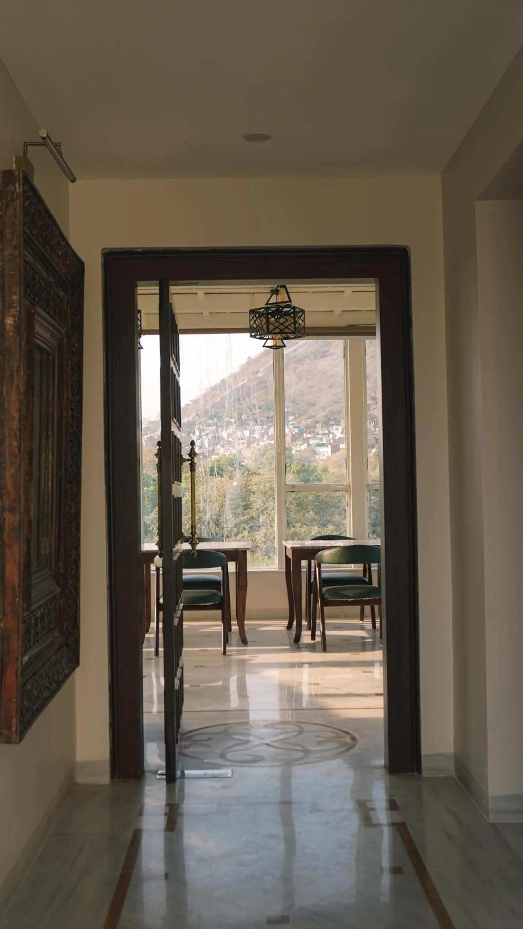 Dining area in Hotel Naren Villa