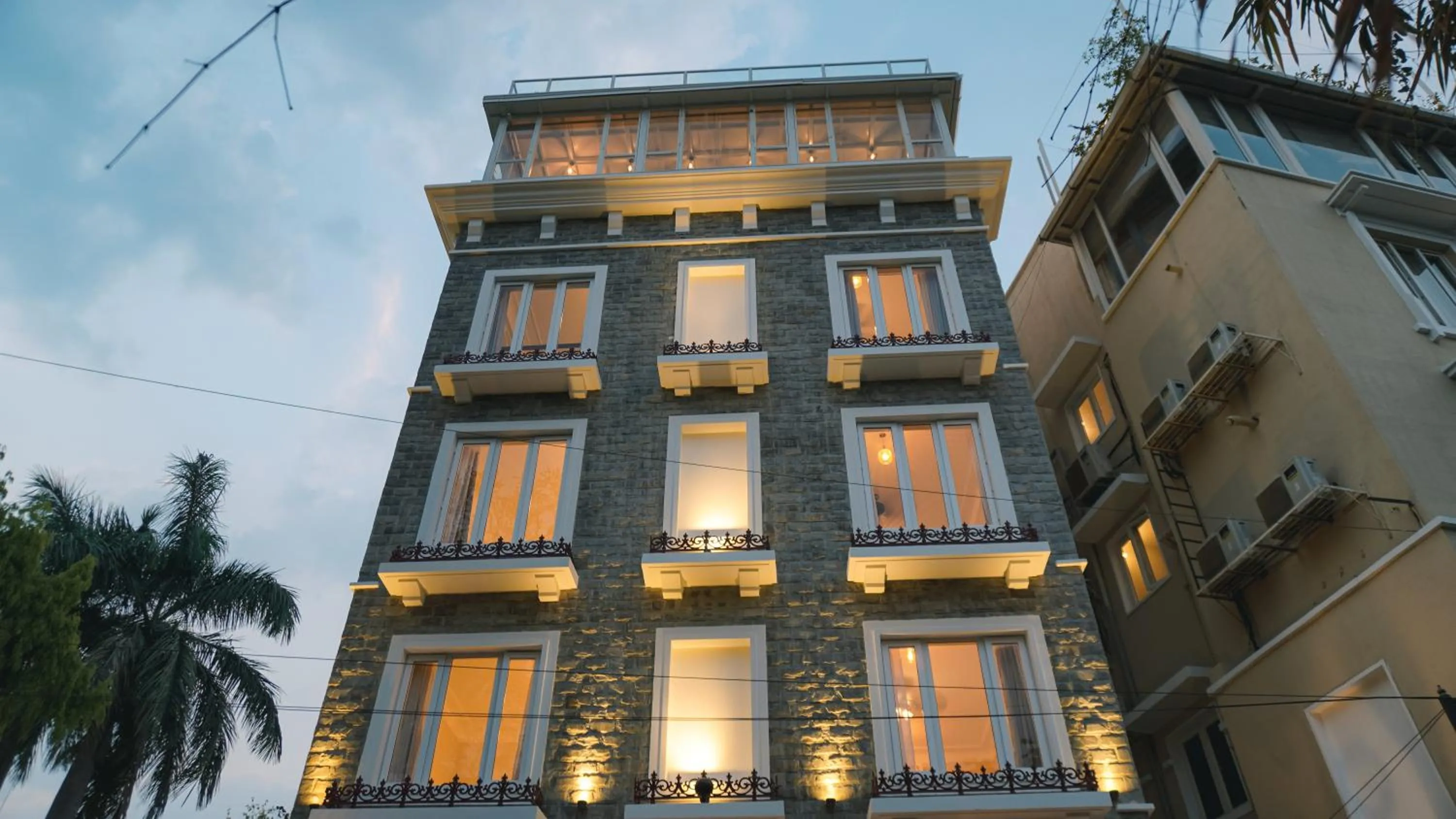 Property building in Hotel Naren Villa