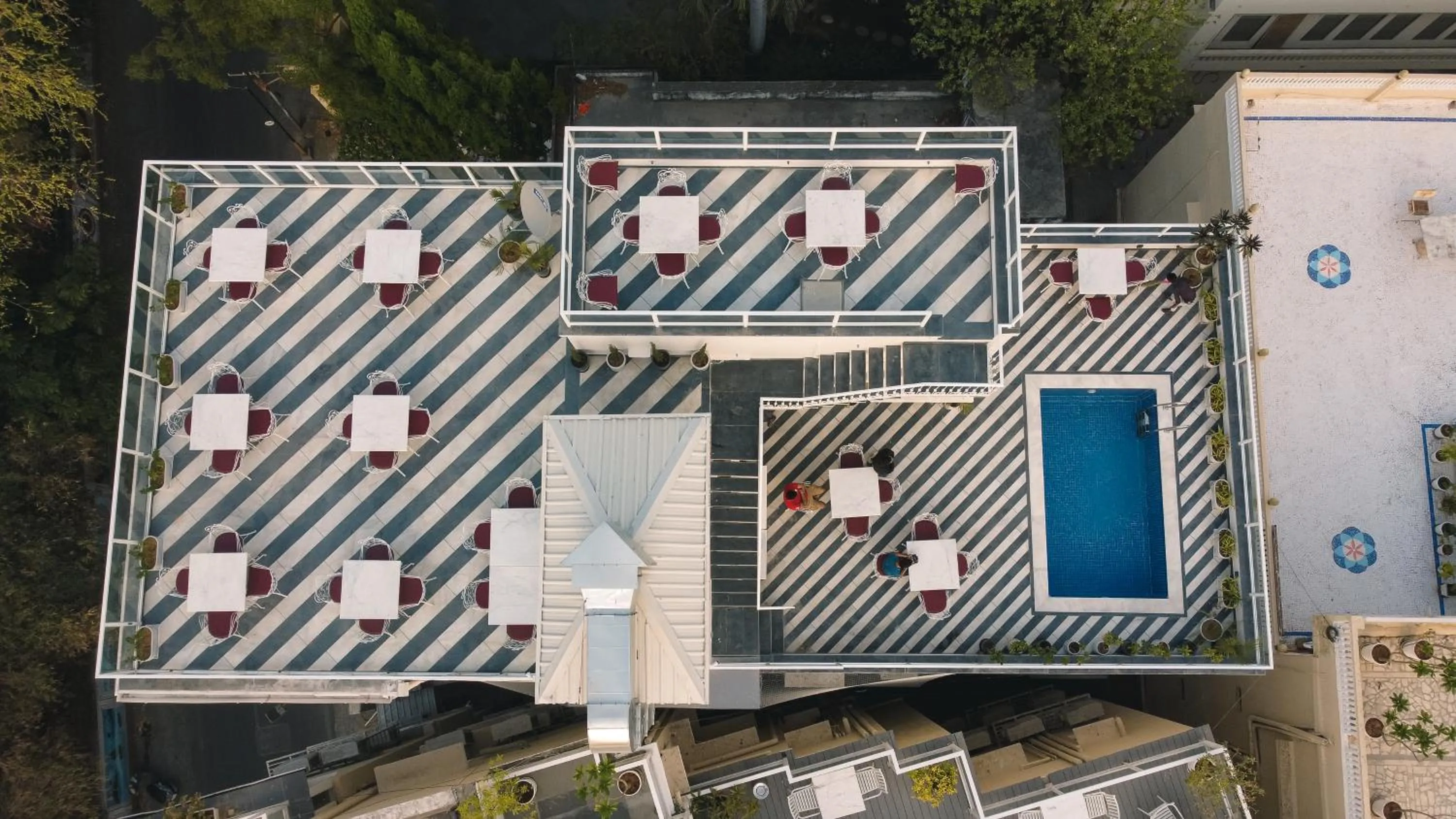 Property building in Hotel Naren Villa