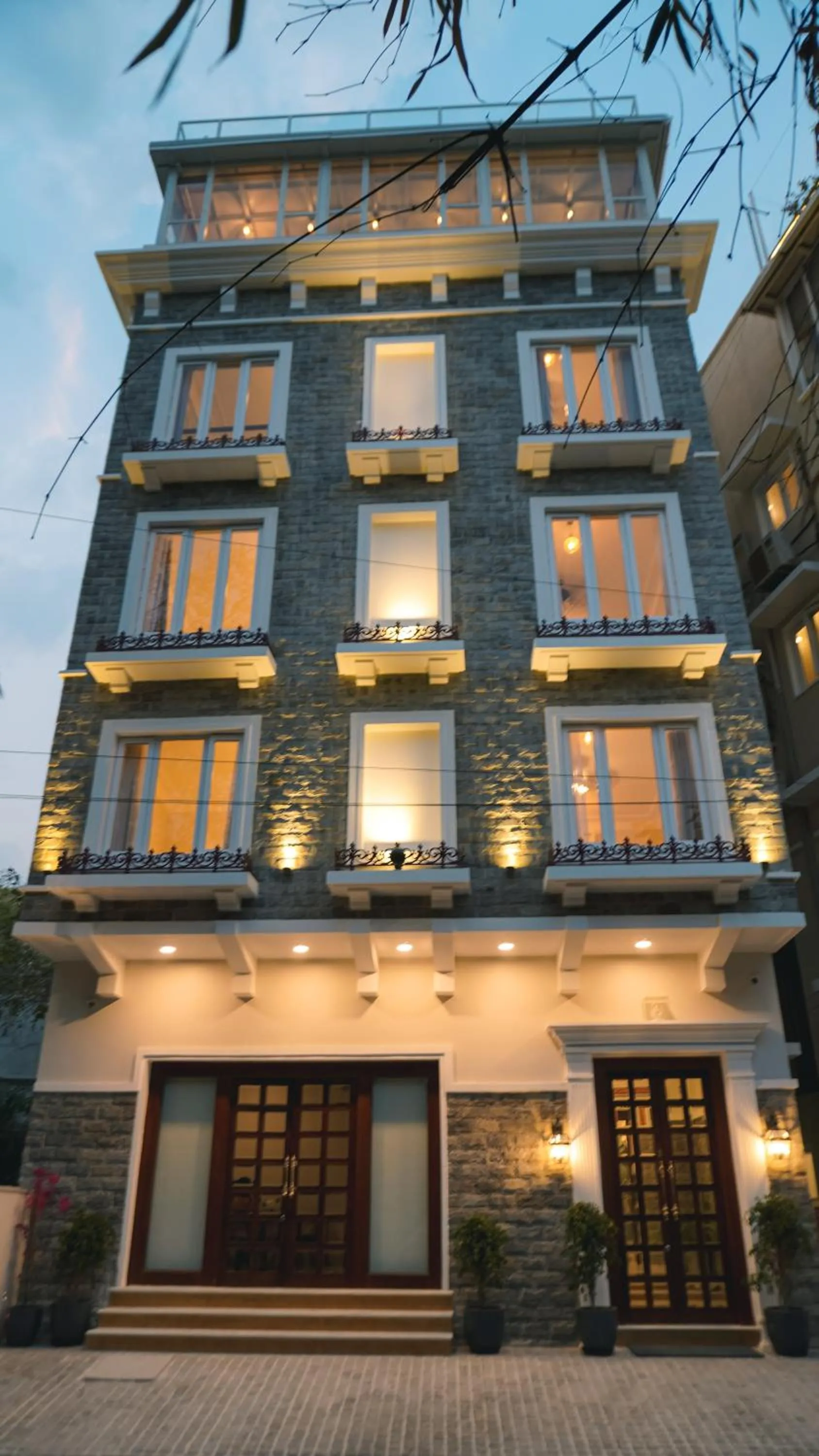 Property building in Hotel Naren Villa