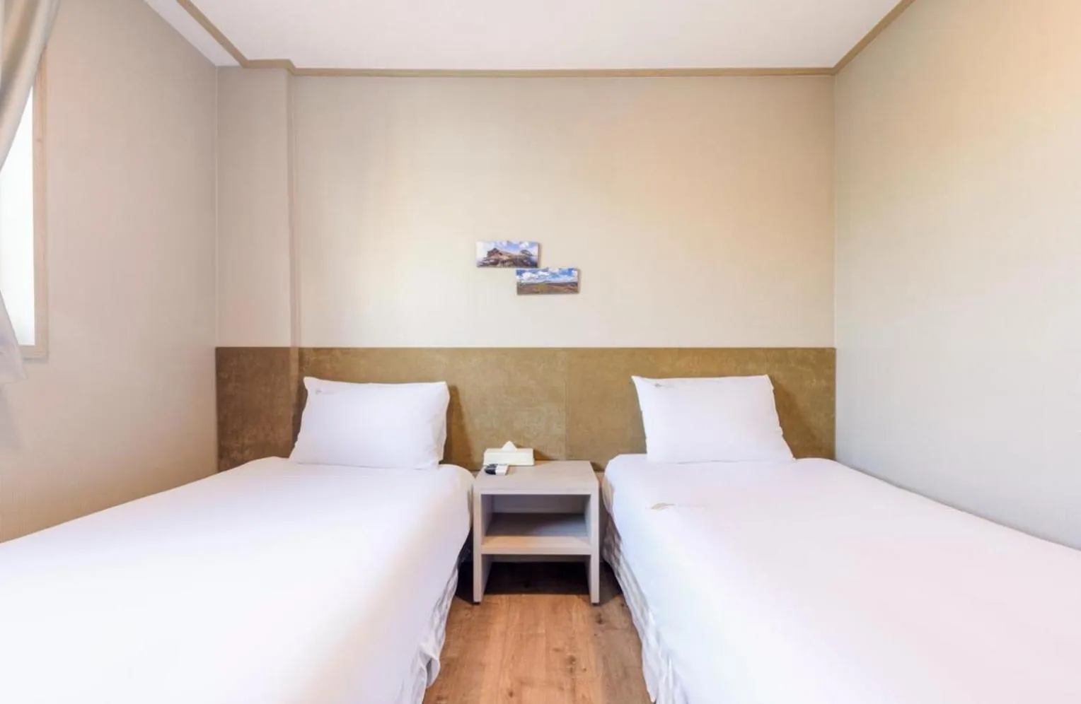 Bed in Pine Hill Hotel