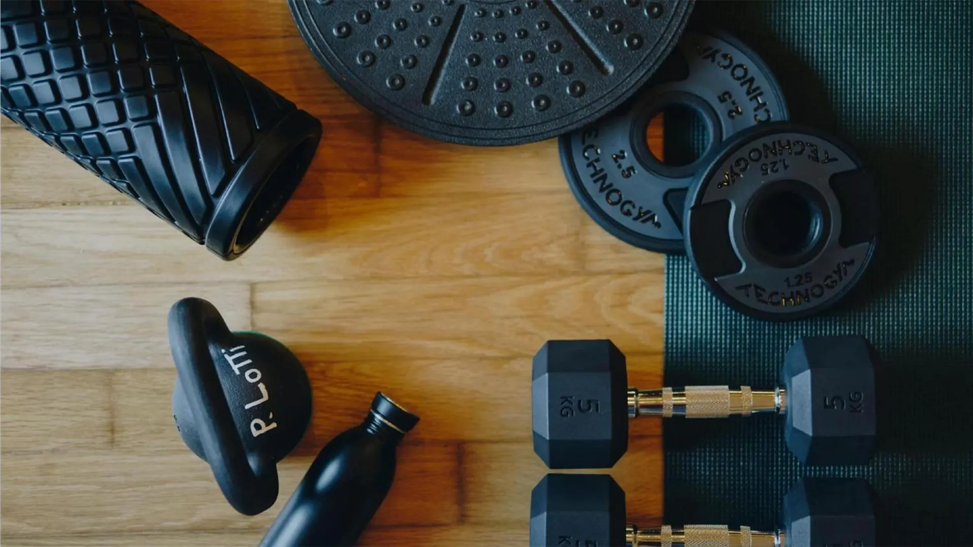 Fitness centre/facilities in Porto Lotti Suite Hotel