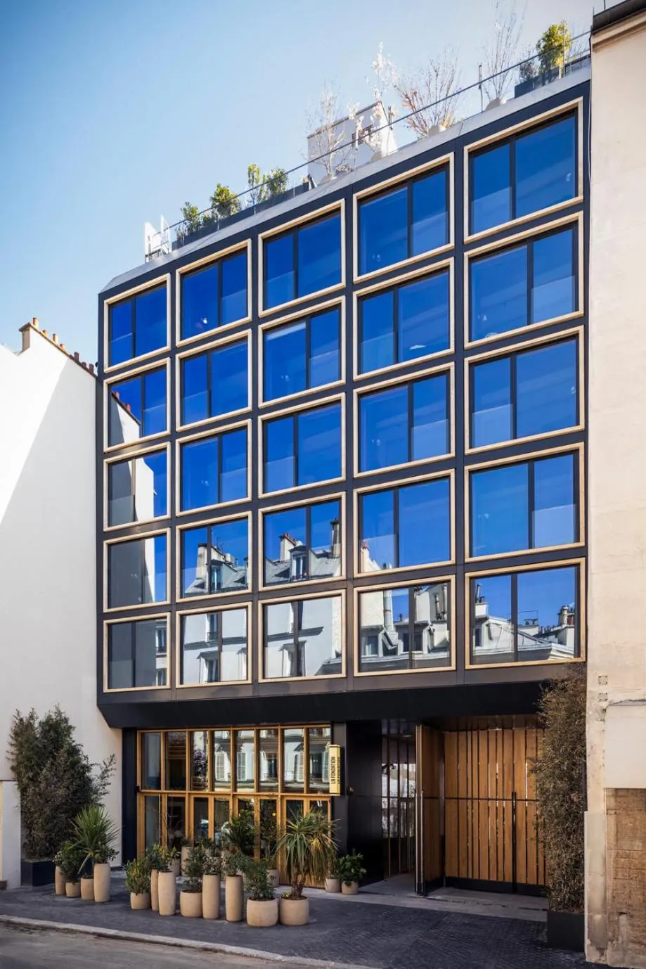 Property building in La Fondation