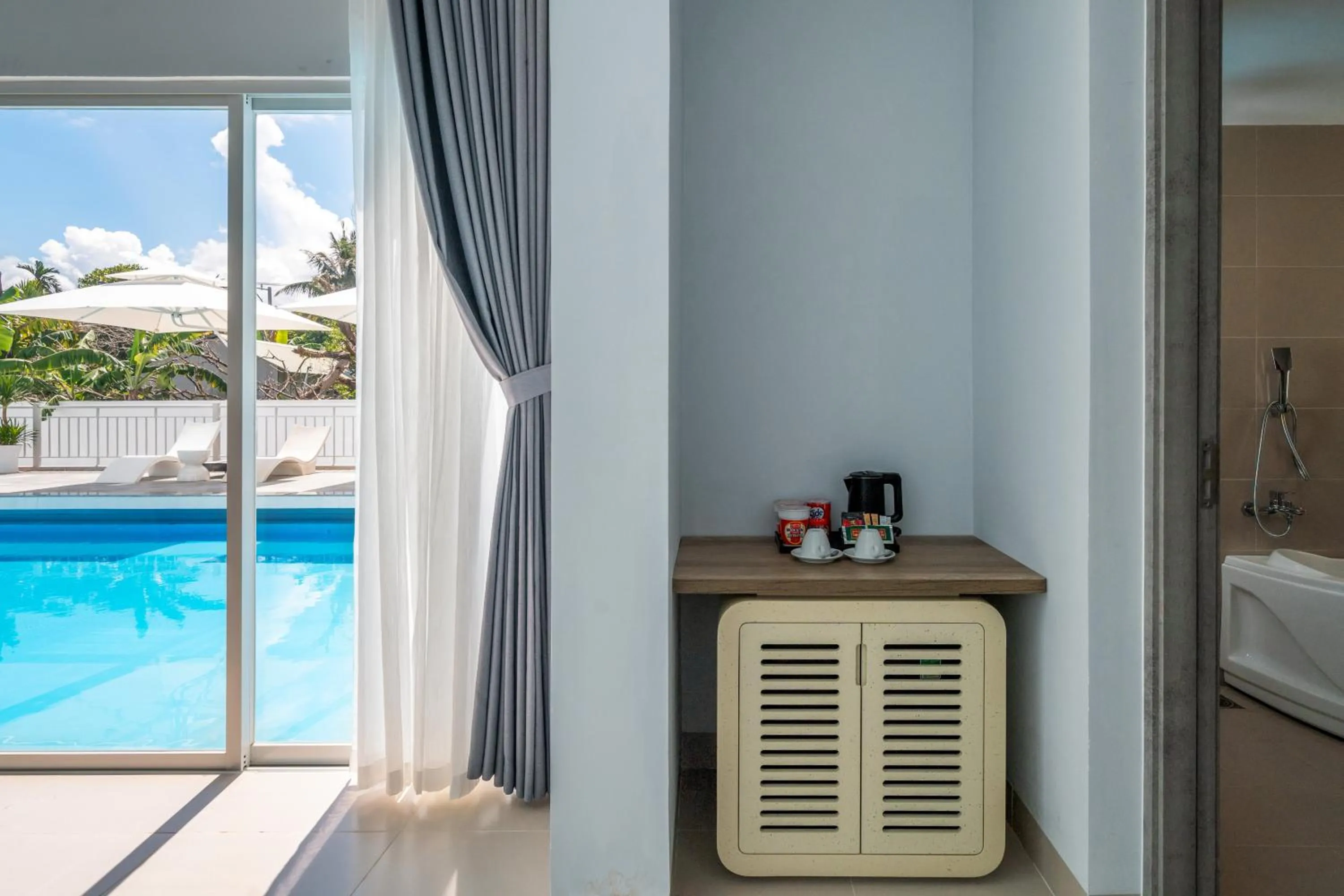 Coffee/tea facilities in The Up Phu Quoc