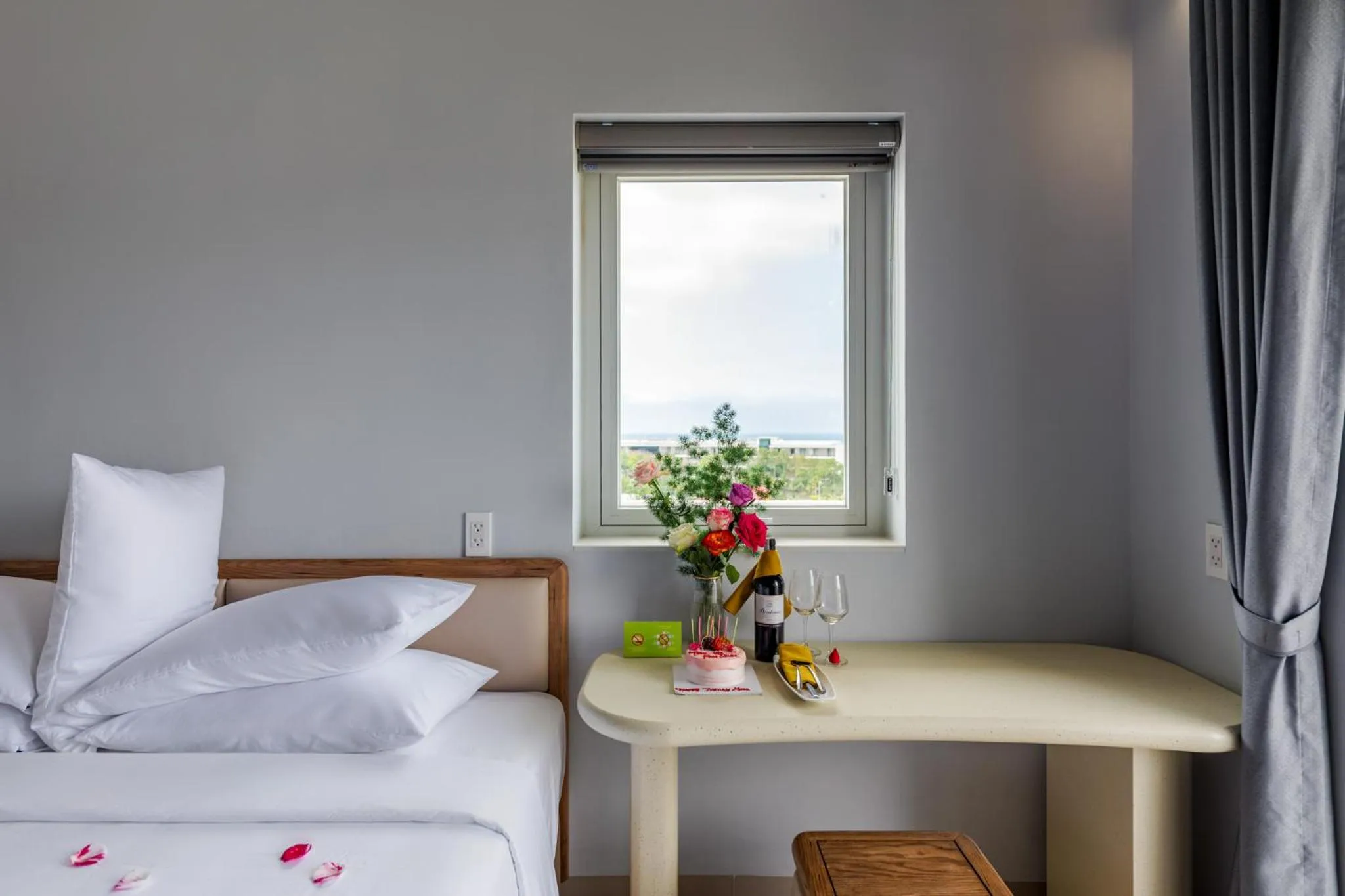 Bed in The Up Phu Quoc