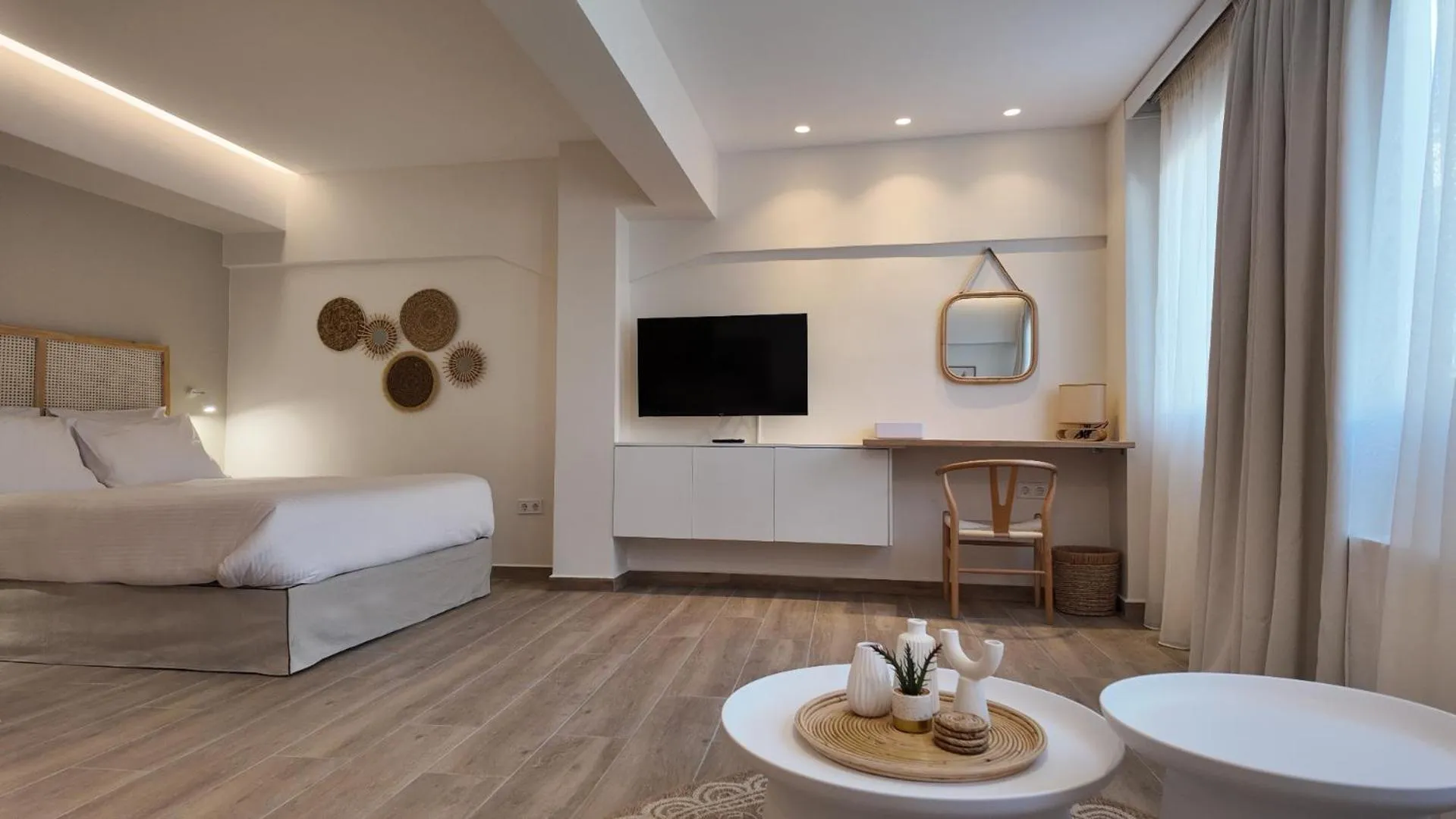 Bed in Euphoria Apartments Monastiraki