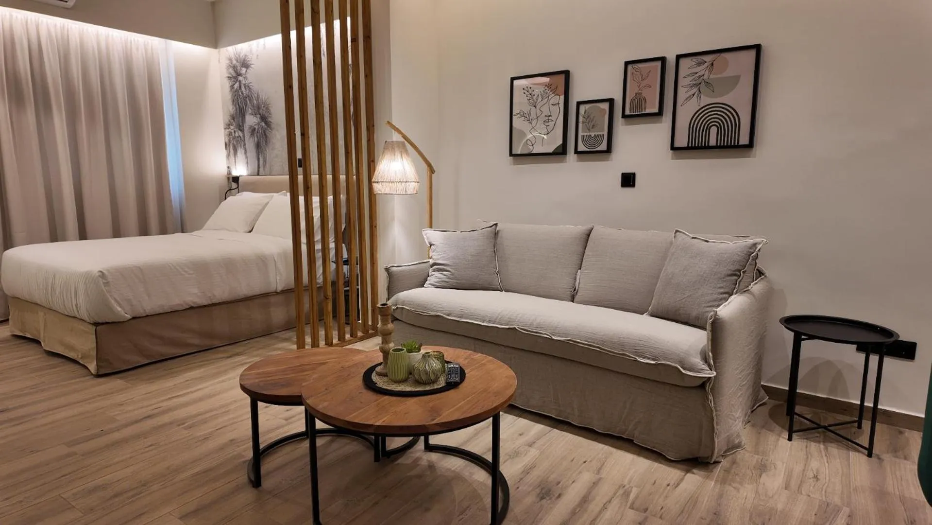 Bed in Euphoria Apartments Monastiraki