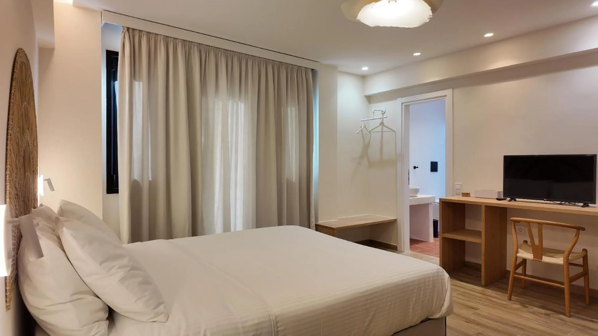 Bed in Euphoria Apartments Monastiraki