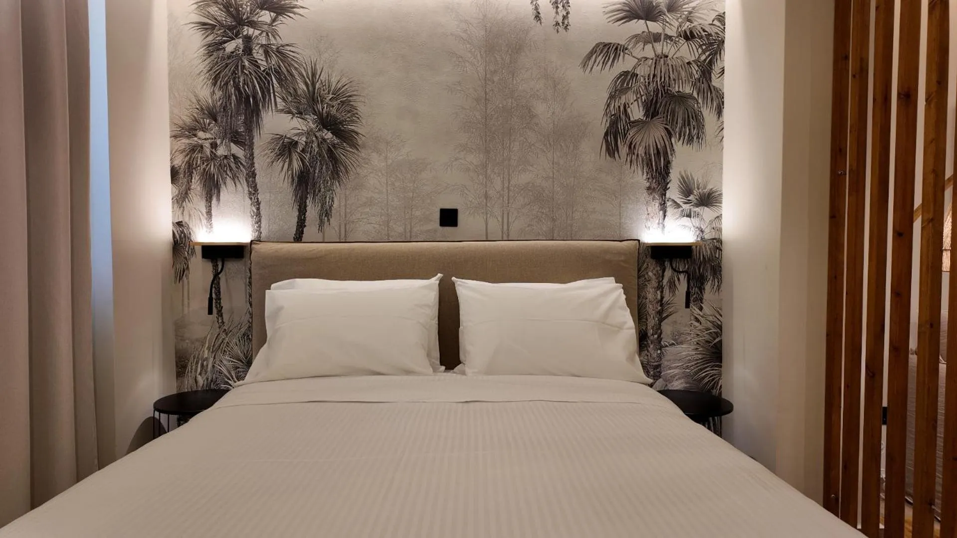 Bed in Euphoria Apartments Monastiraki