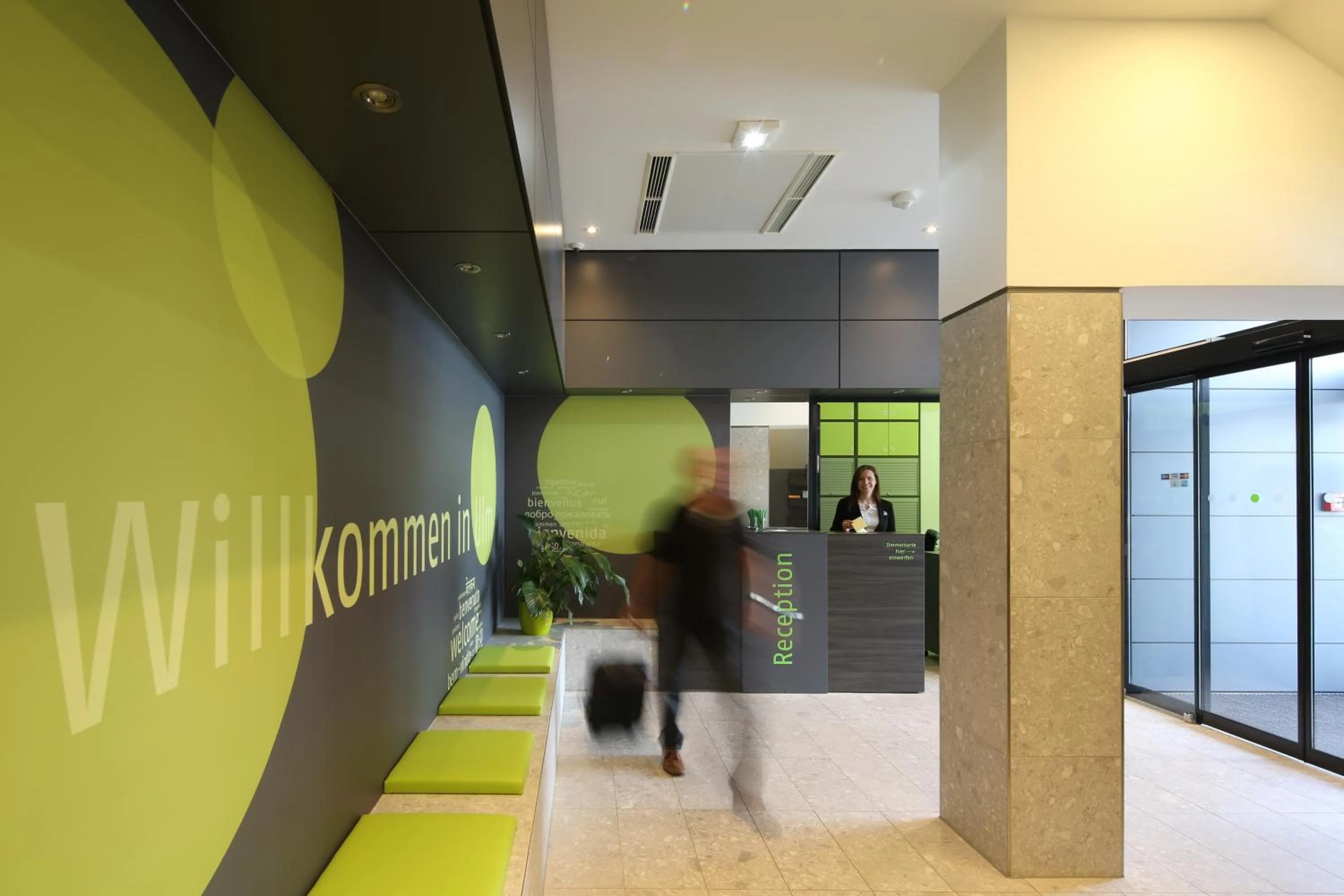 Lobby or reception in Economy-Hotel