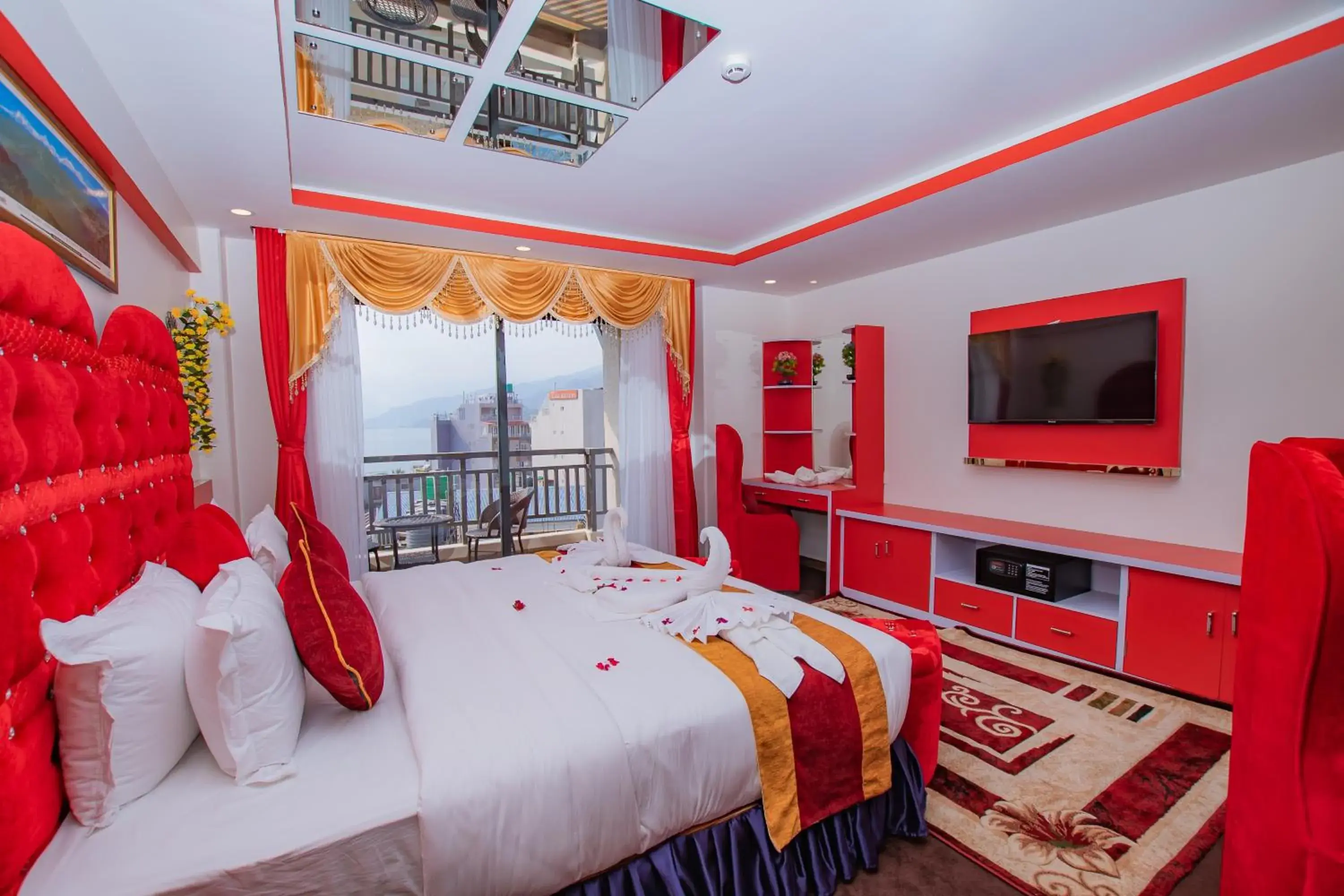 Bed in Hotel Pokhara Village & SPA Bed in Hotel Pokhara Village & SPA