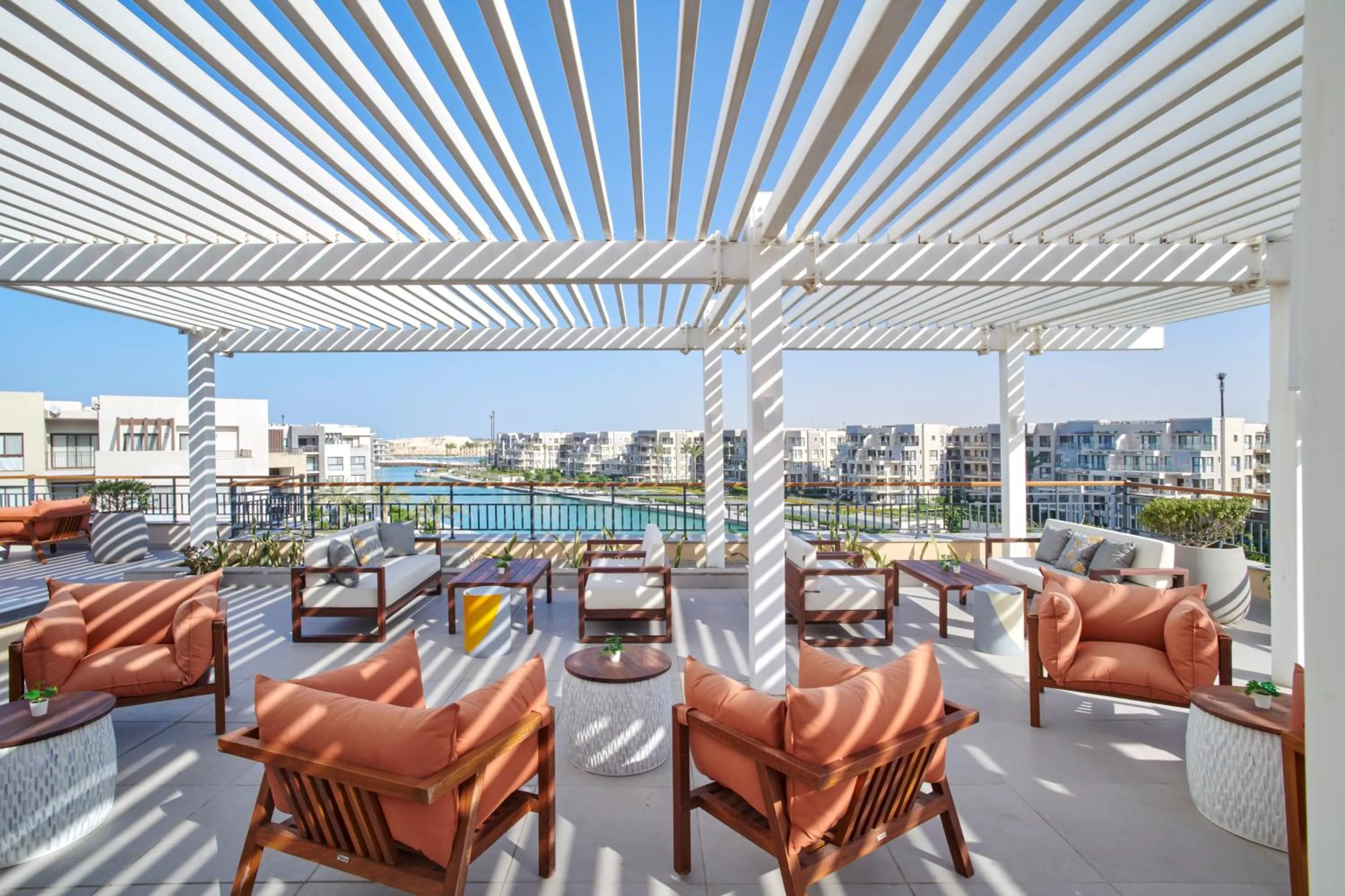 Restaurant/places to eat in Marassi Boutique Hotel-Marina 1